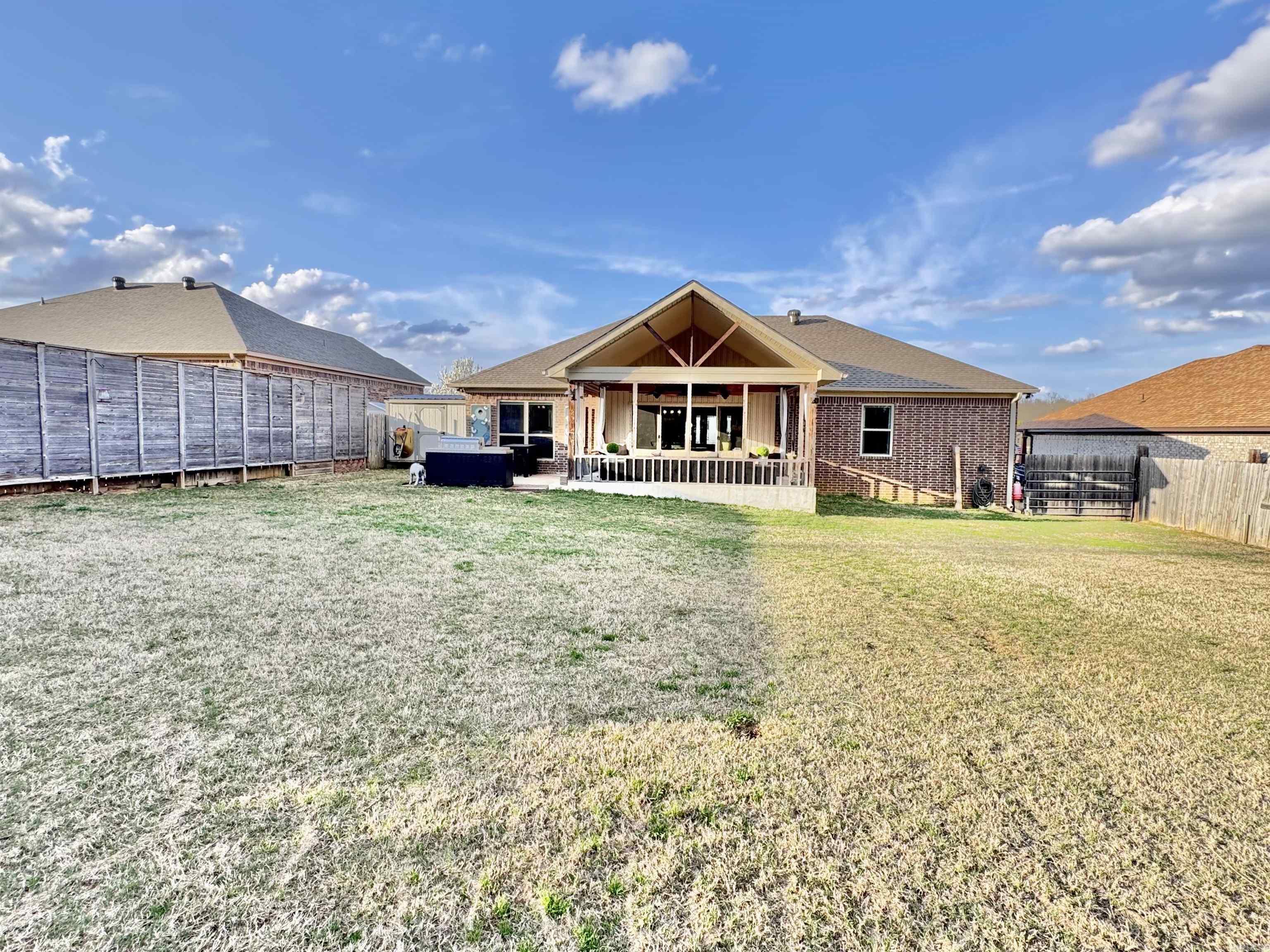 211 Creek View  Austin, AR