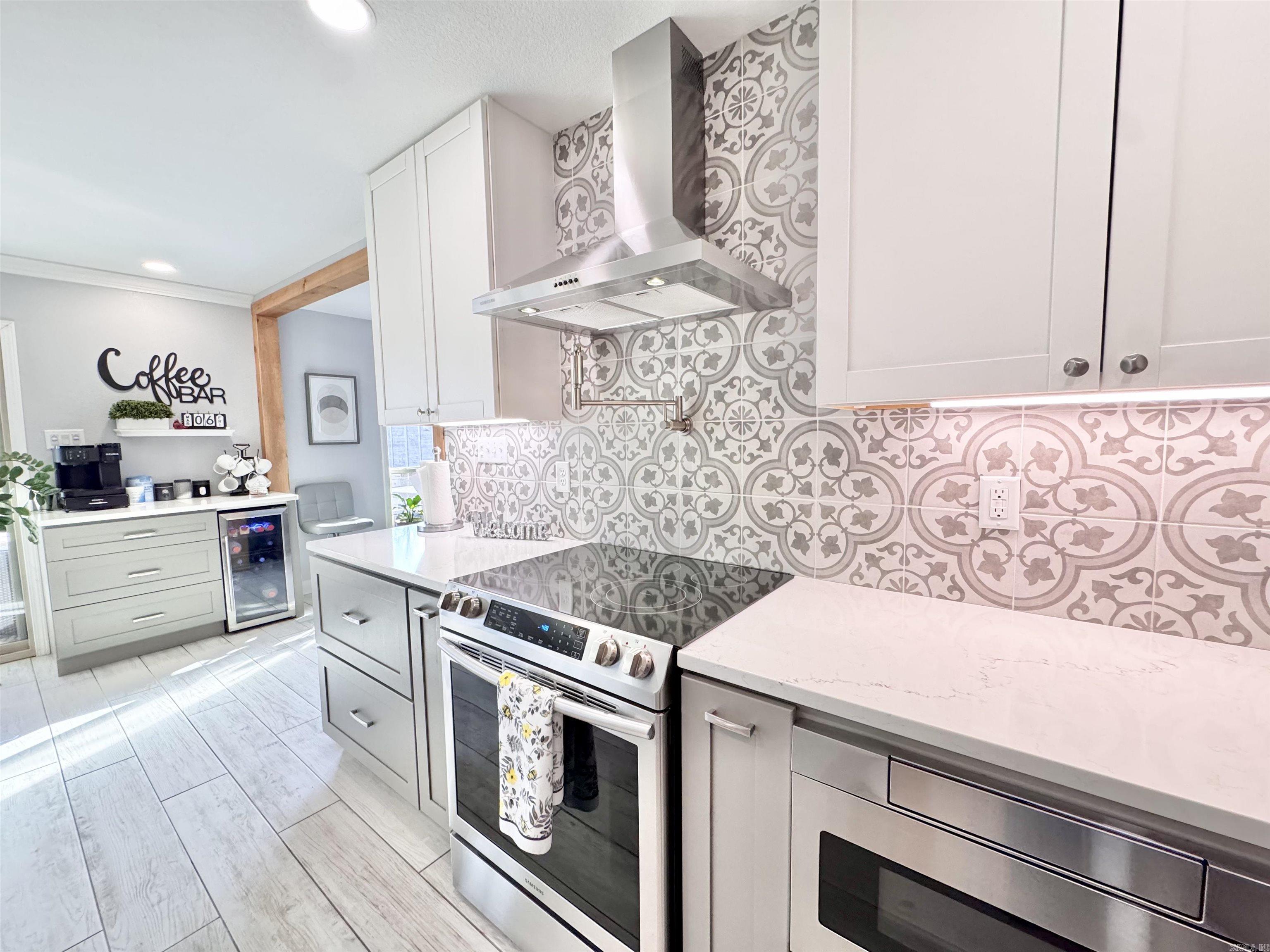 211 Creek View  Austin, AR