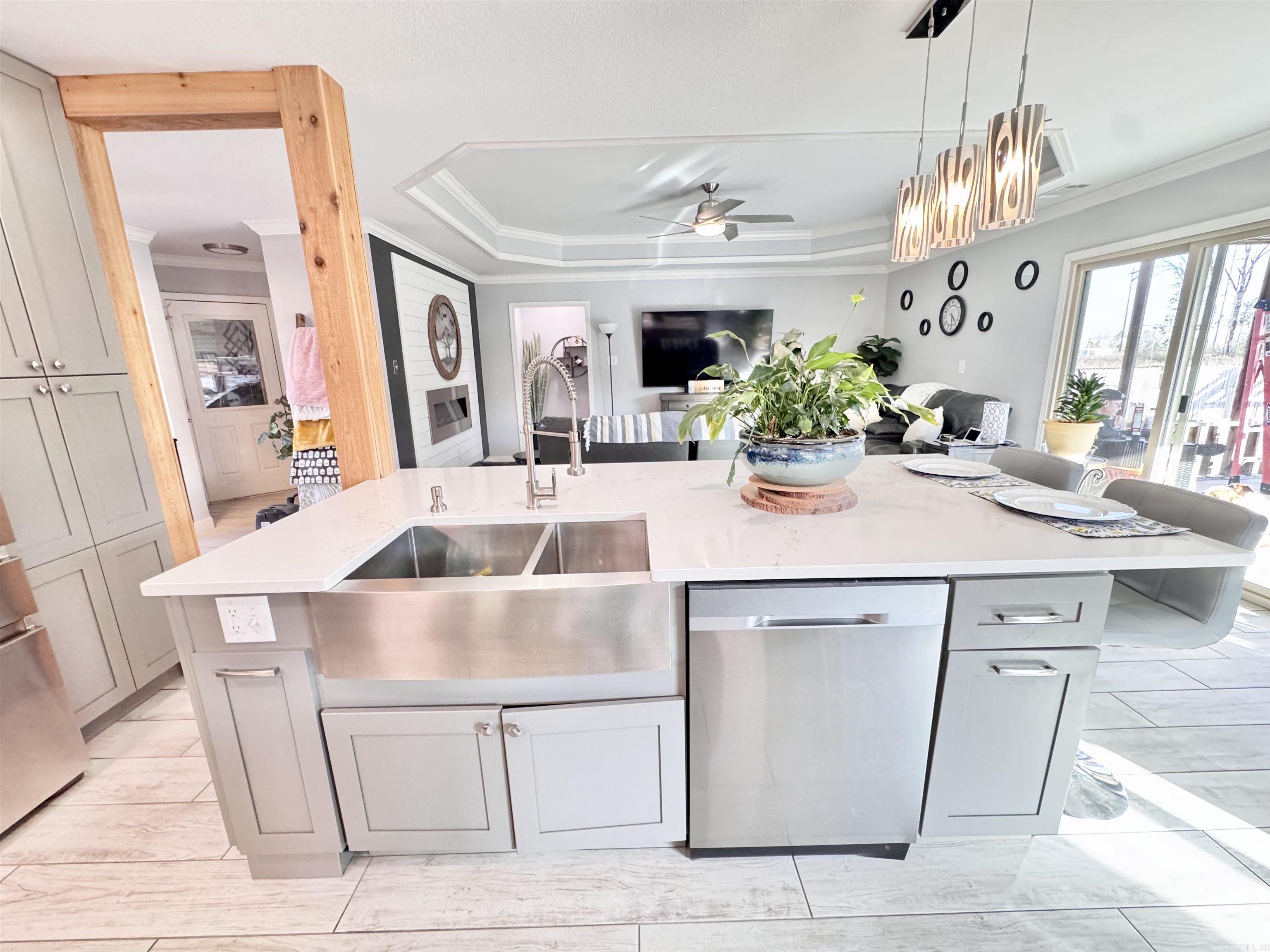 211 Creek View  Austin, AR