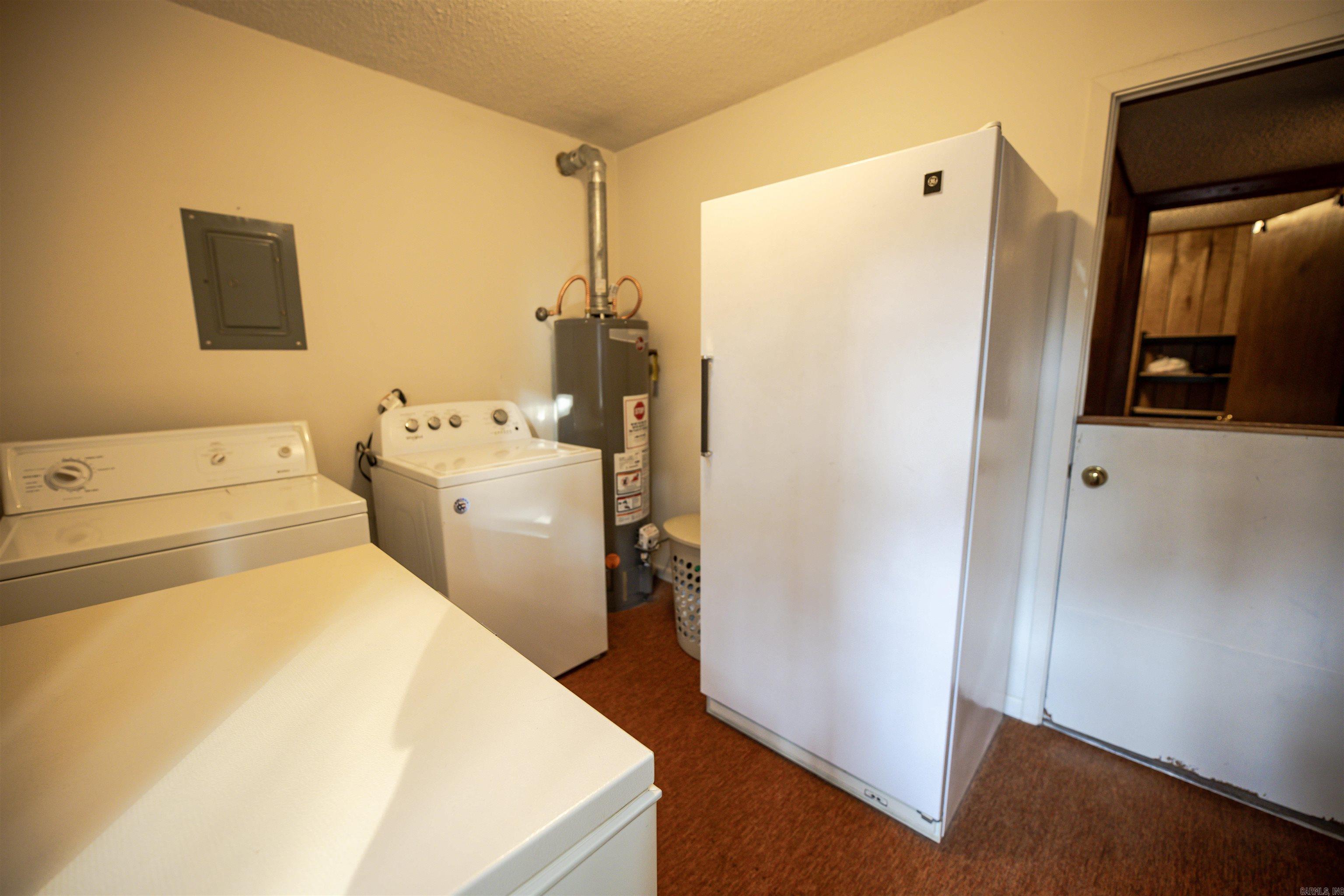 1327 Pine Cir  Smackover, AR