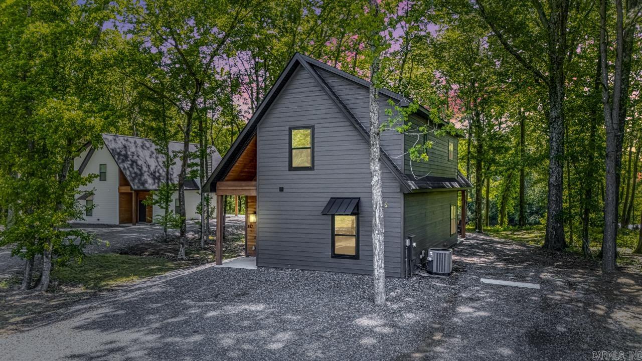 197 Sunshine Ln  Pangburn, AR