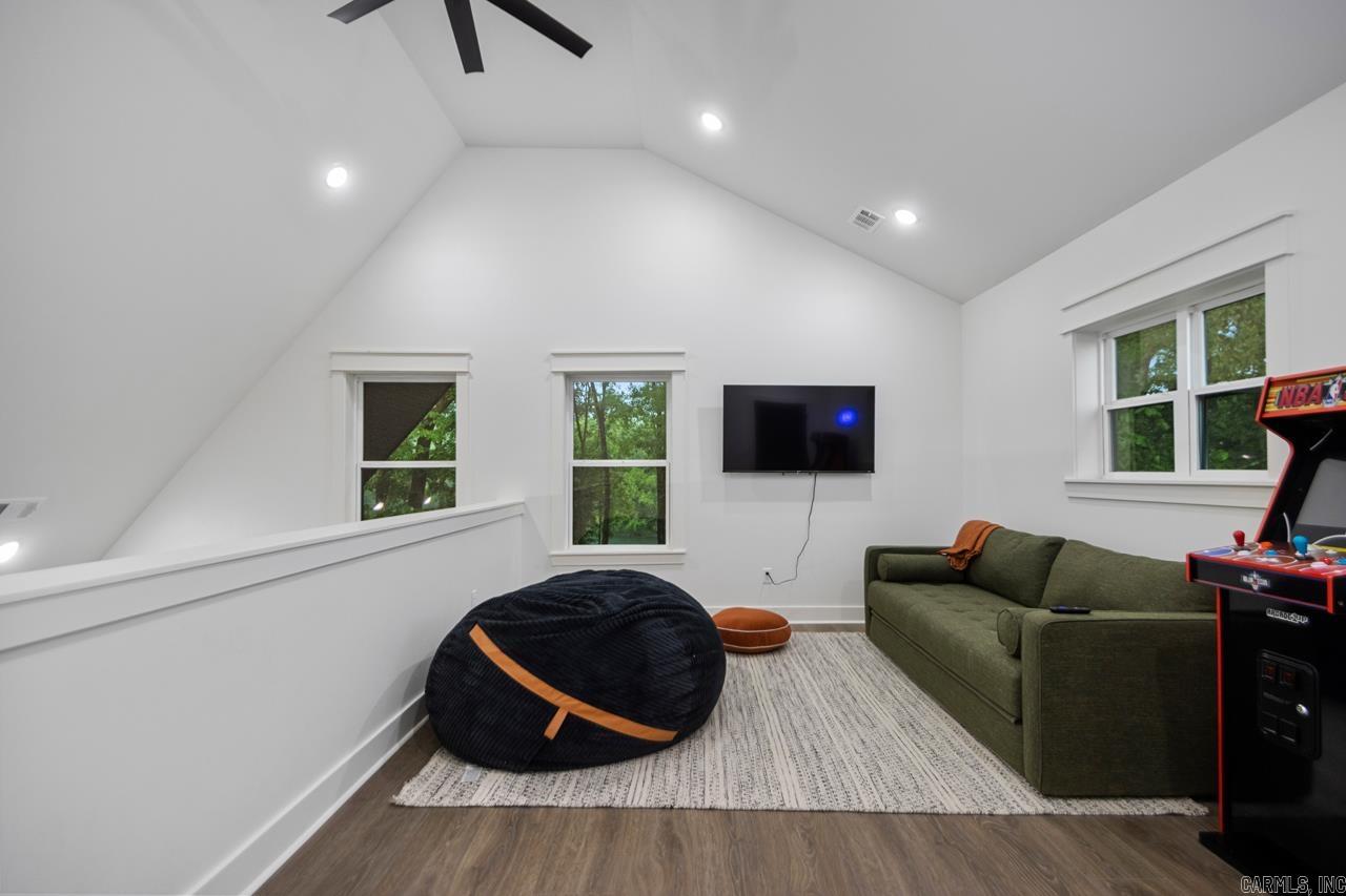 197 Sunshine Ln  Pangburn, AR