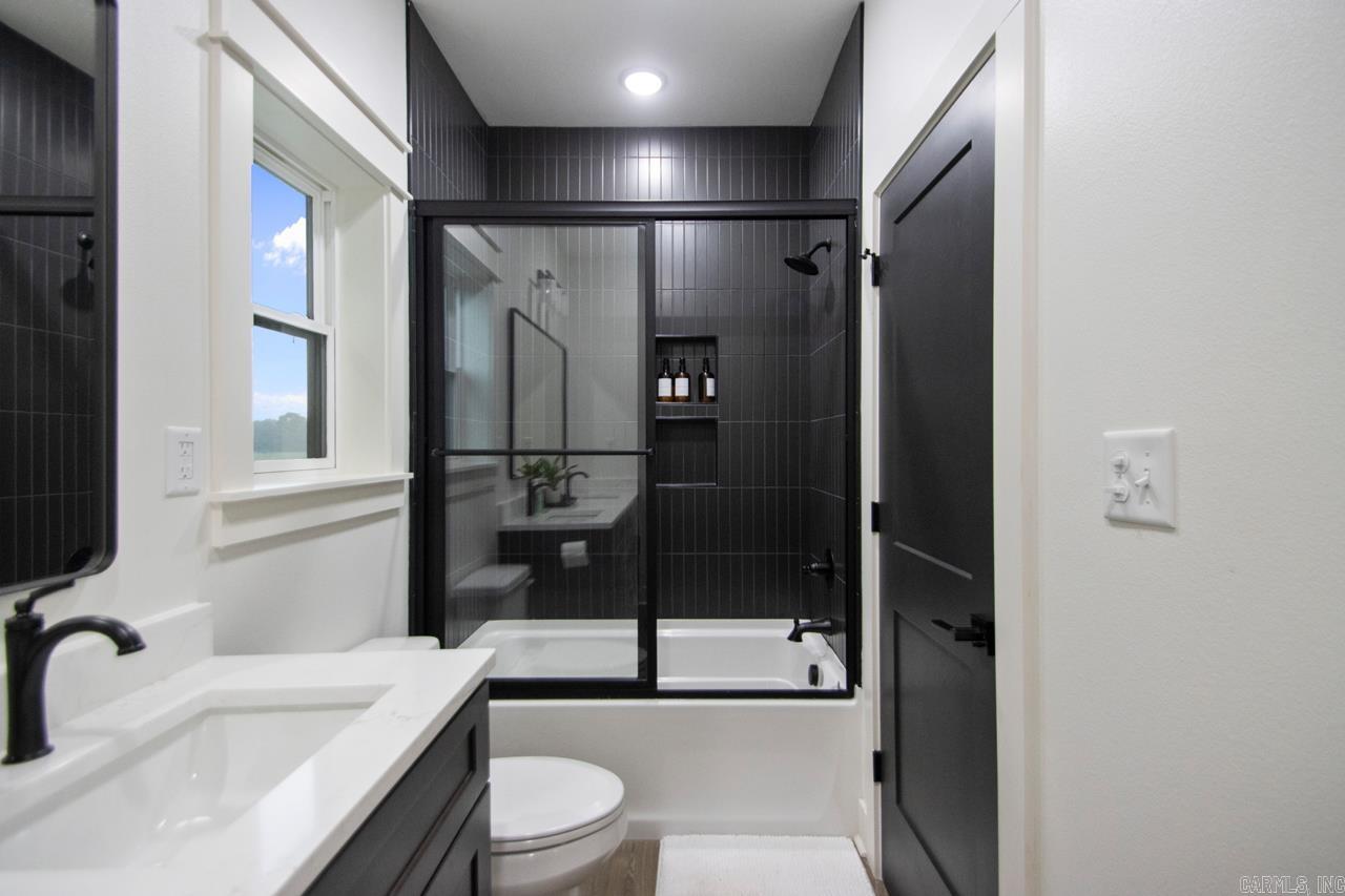 197 Sunshine Ln  Pangburn, AR