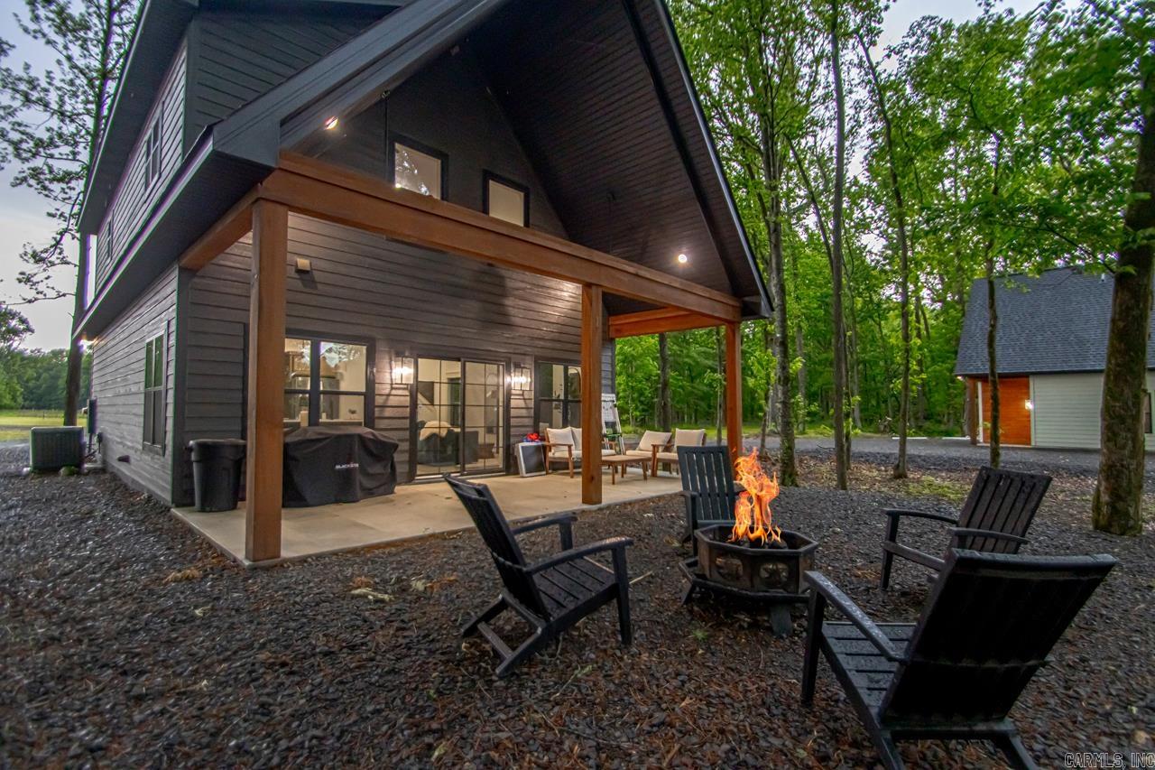 197 Sunshine Ln  Pangburn, AR