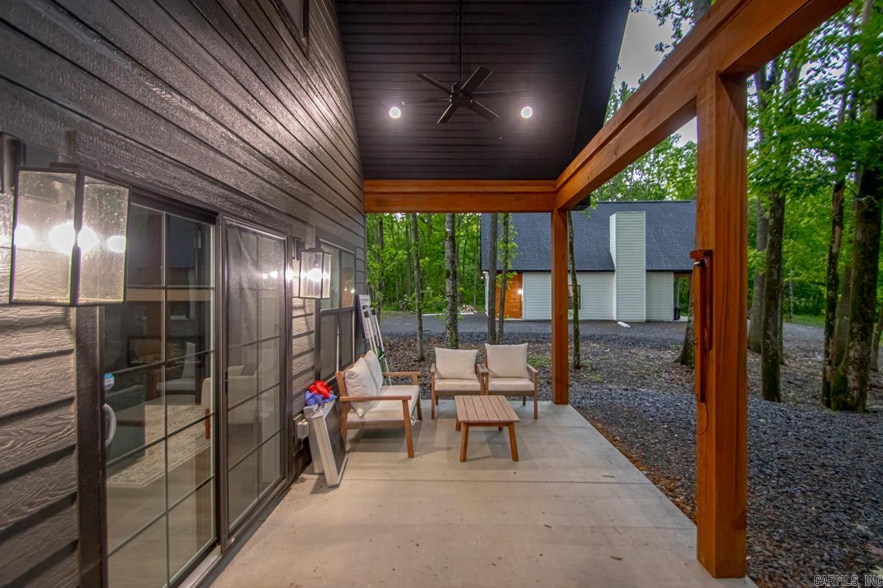 197 Sunshine Ln  Pangburn, AR