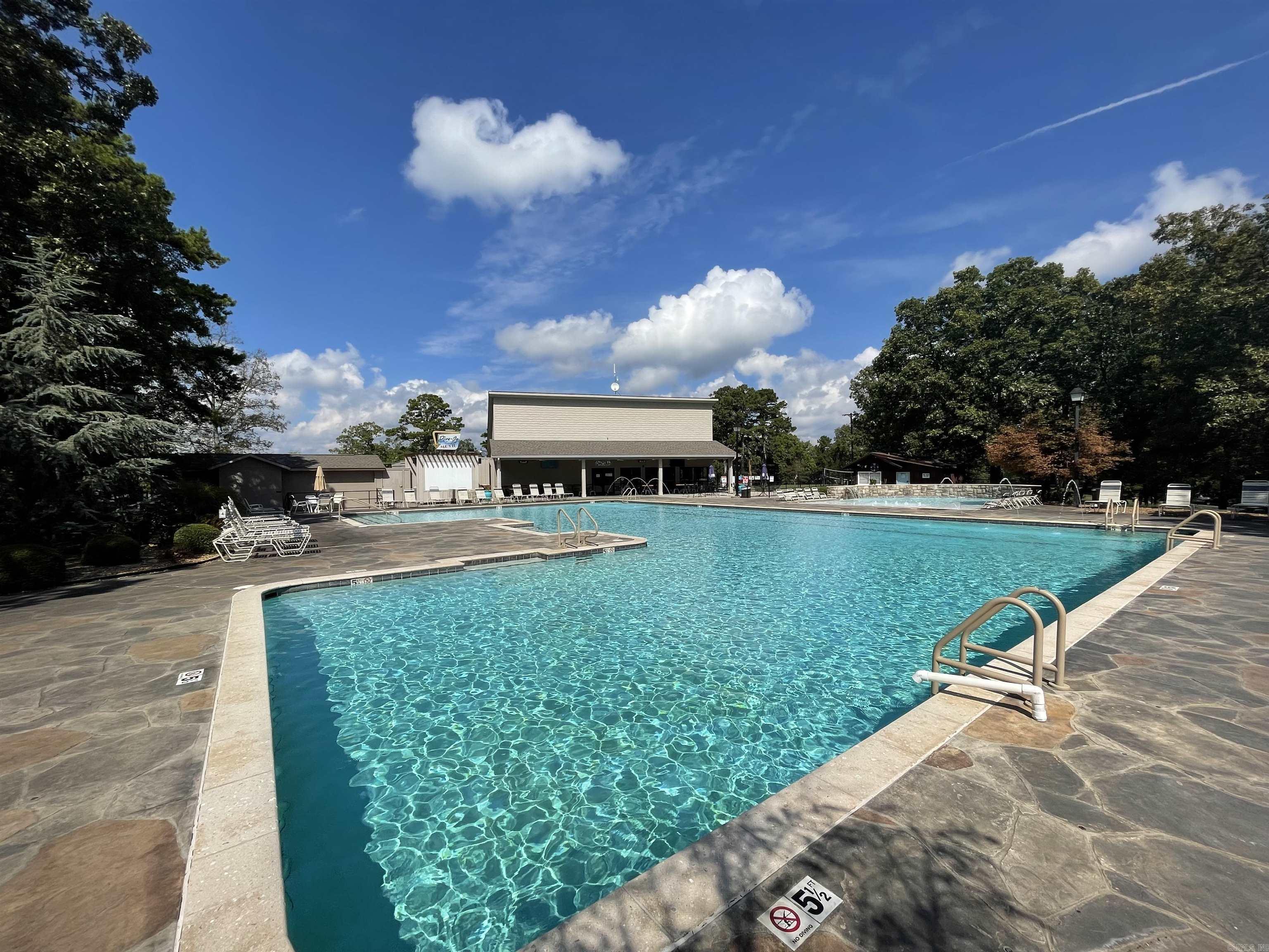 135 Hillview  Fairfield Bay, AR