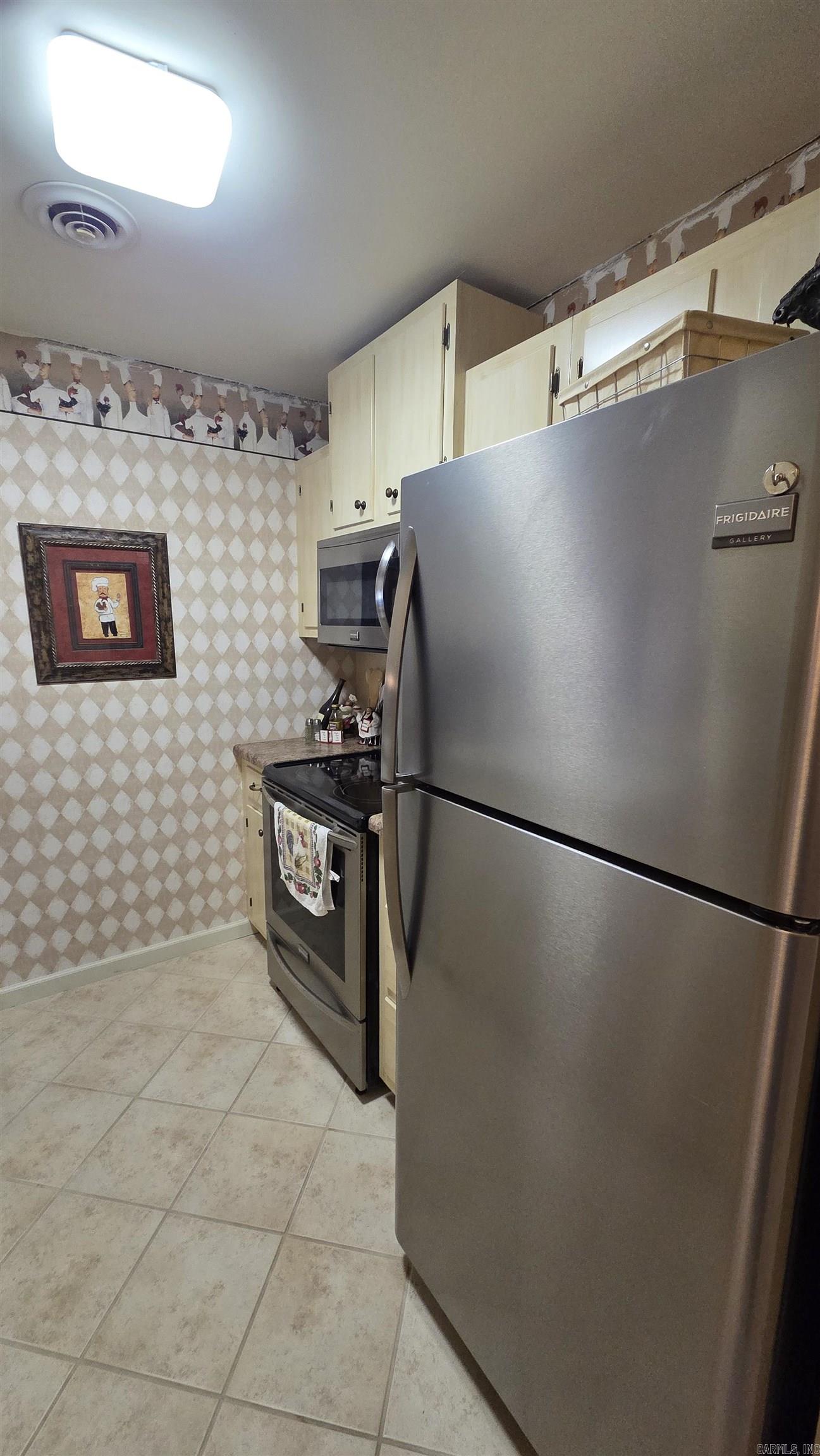 135 Hillview  Fairfield Bay, AR