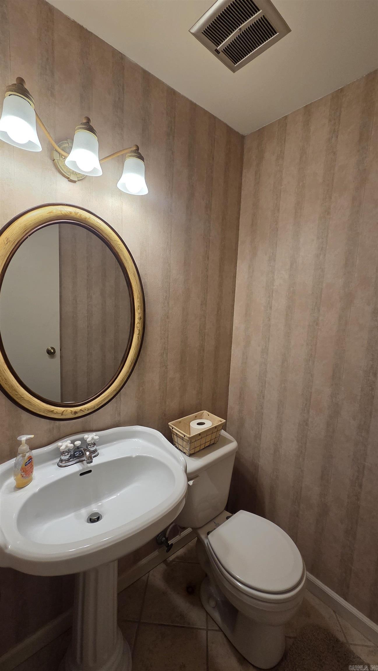 135 Hillview  Fairfield Bay, AR