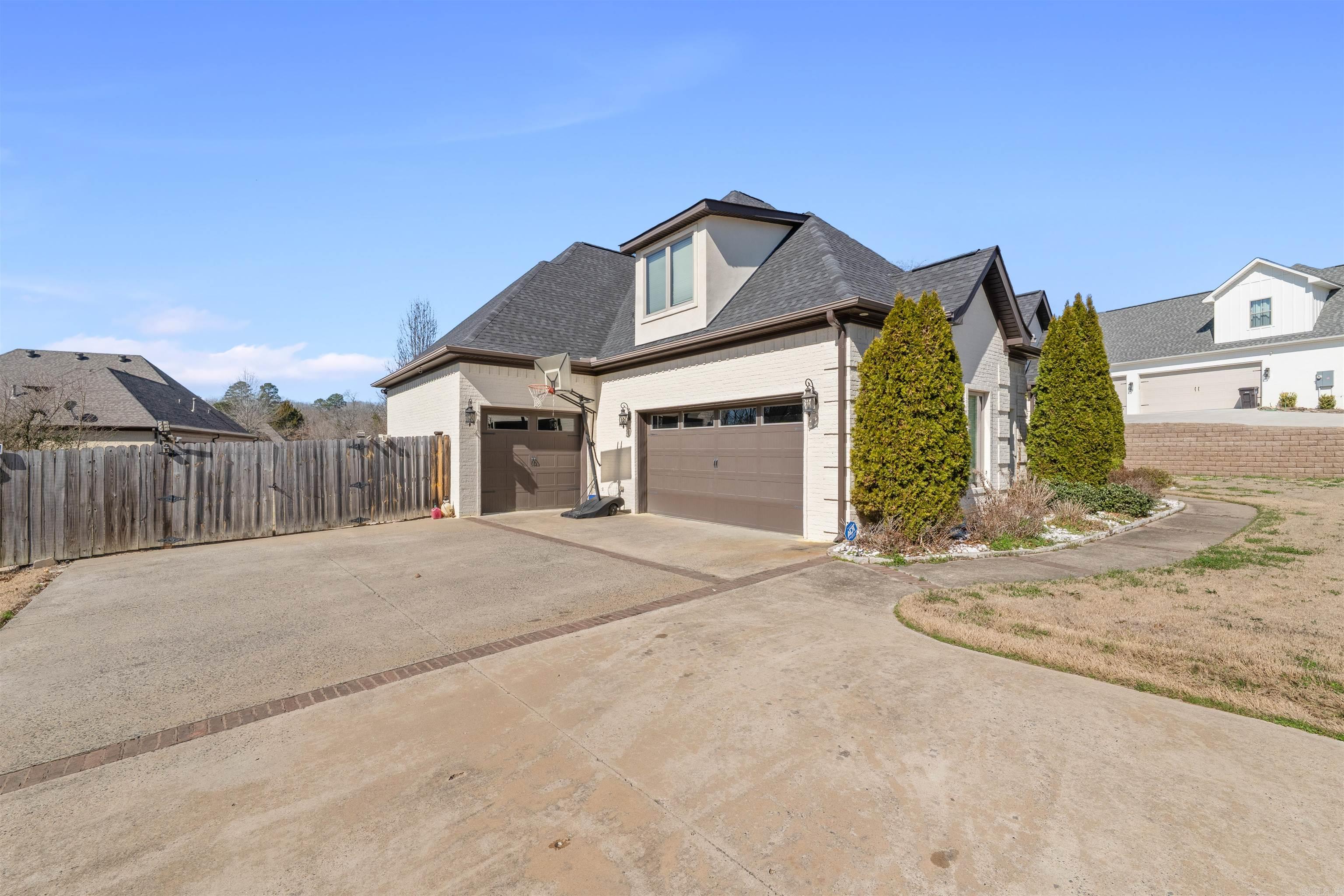 9040 Naples  Benton, AR