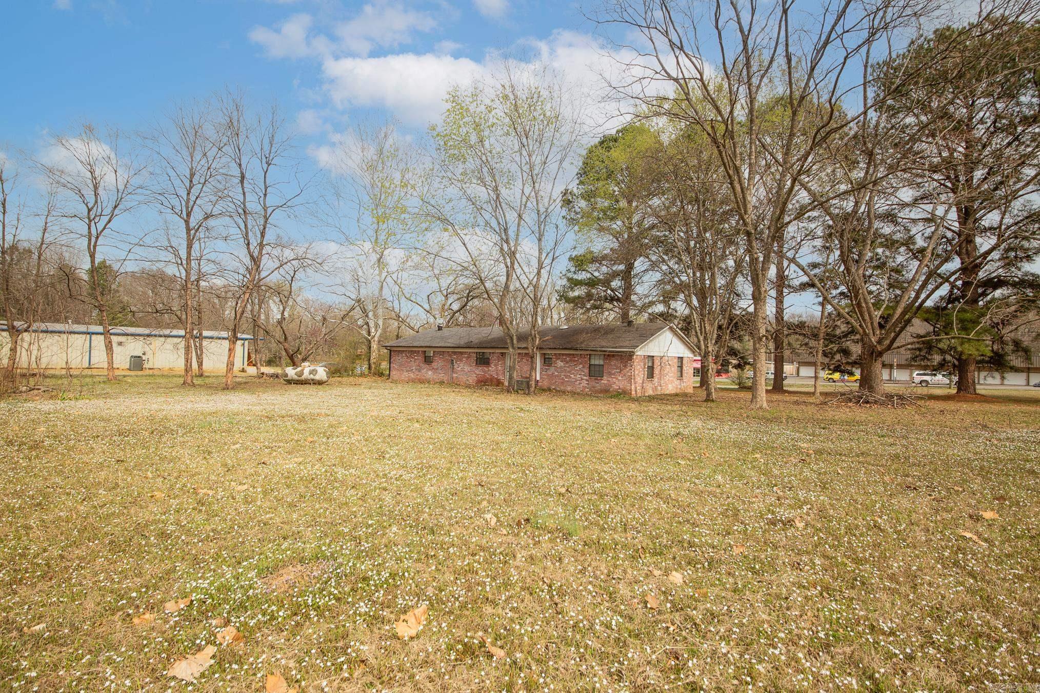 2302 S Pine  Cabot, AR