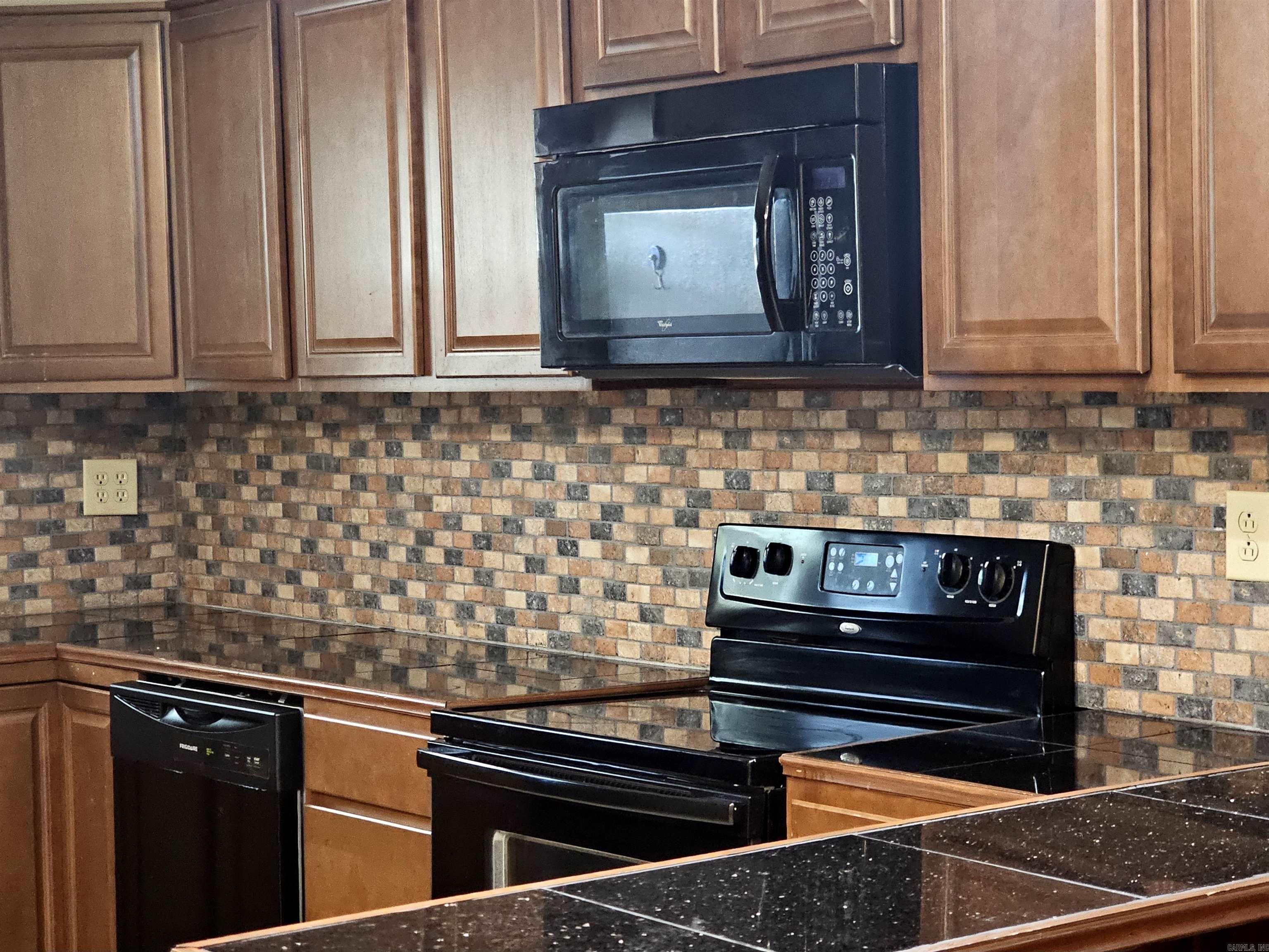 636 W Cliff  Fairfield Bay, AR