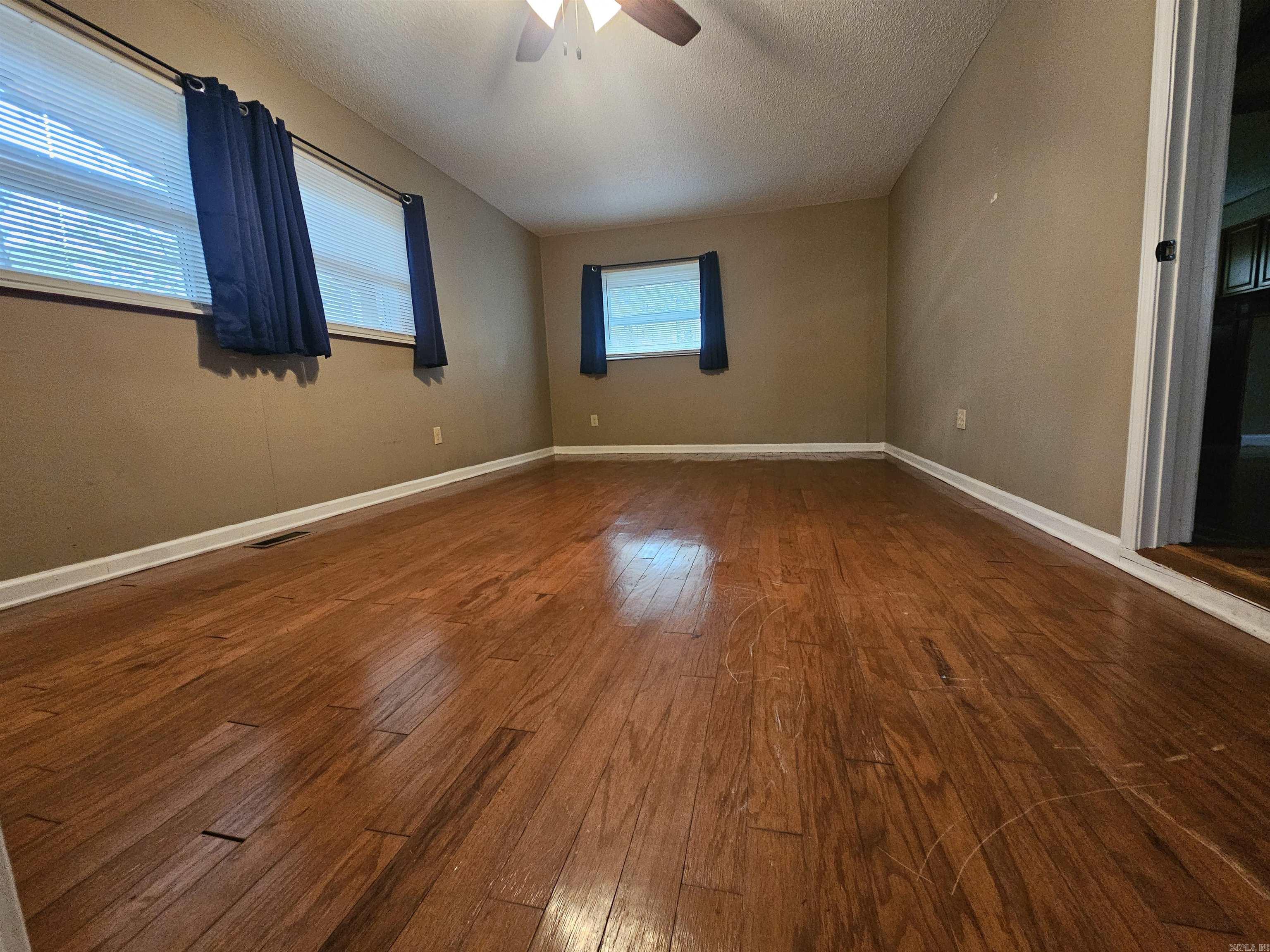 636 W Cliff  Fairfield Bay, AR