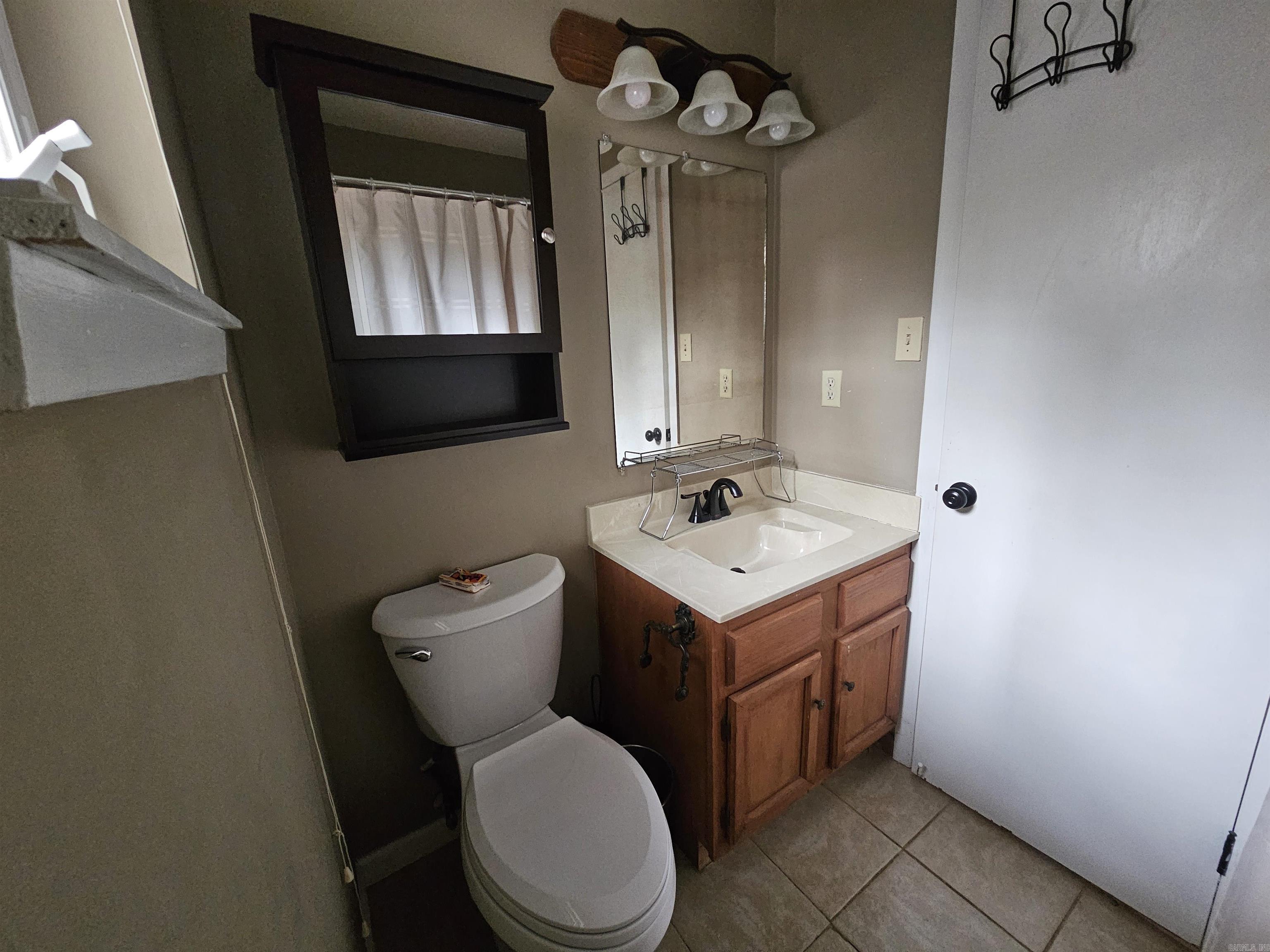 636 W Cliff  Fairfield Bay, AR