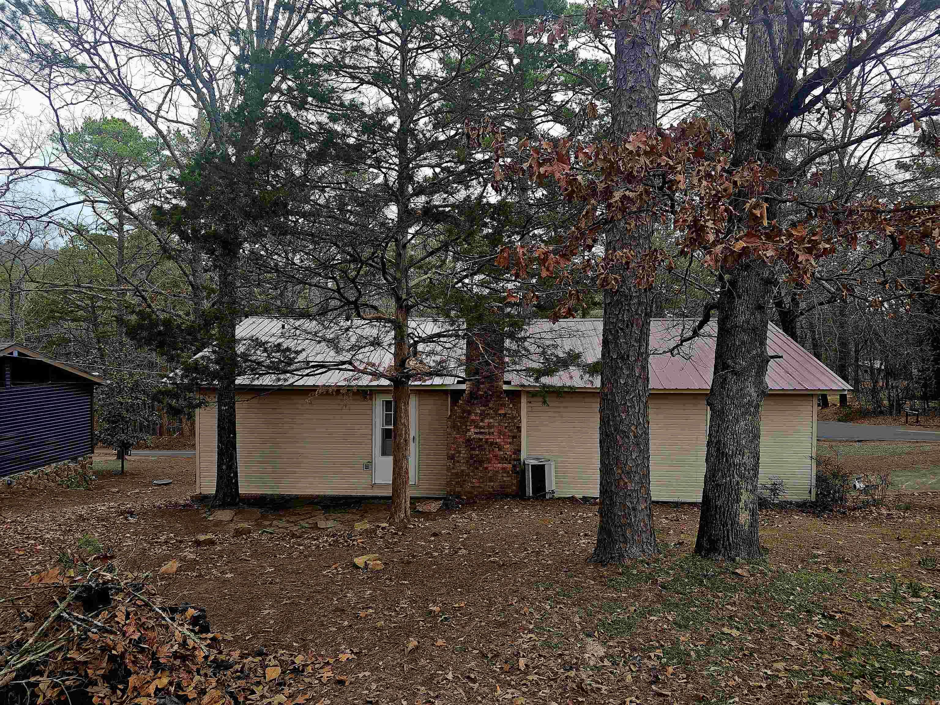 636 W Cliff  Fairfield Bay, AR
