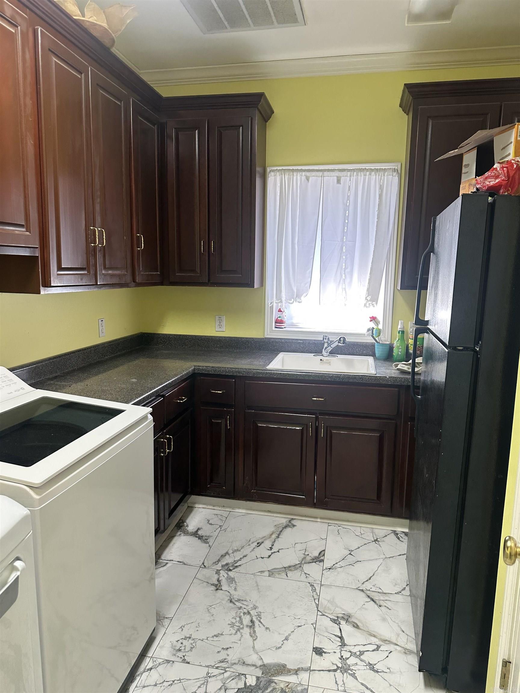 1840 Montrose  Forrest City, AR