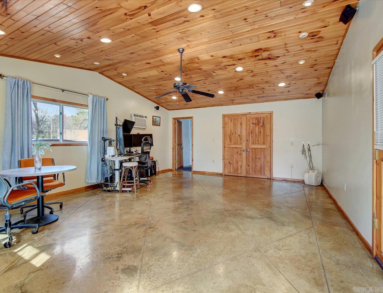 2 Lake Point Drive  Conway, AR