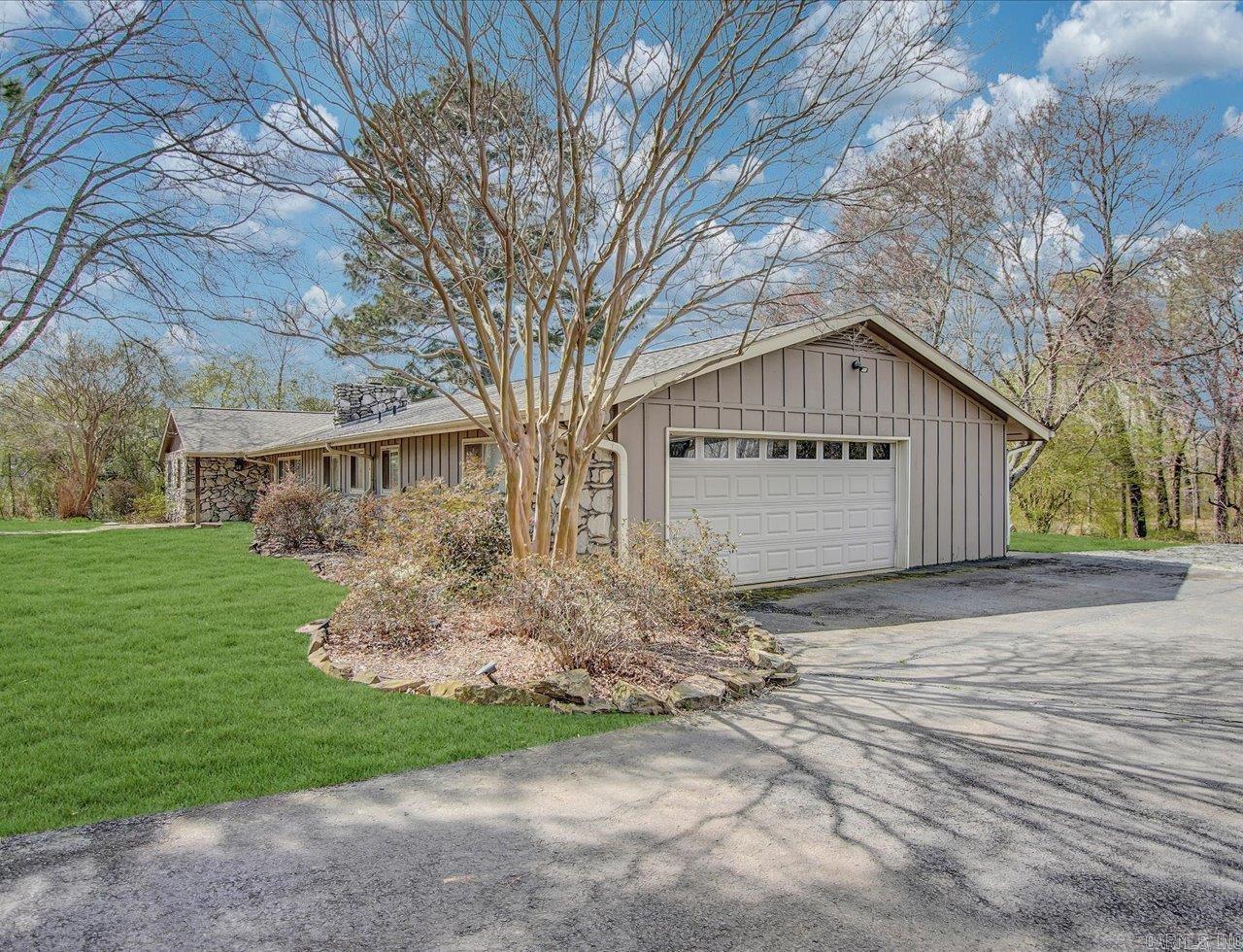 2 Lake Point Drive  Conway, AR