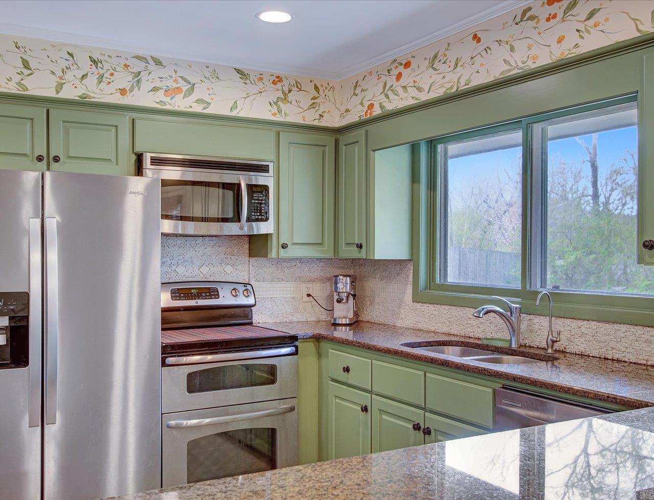 2 Lake Point Drive  Conway, AR