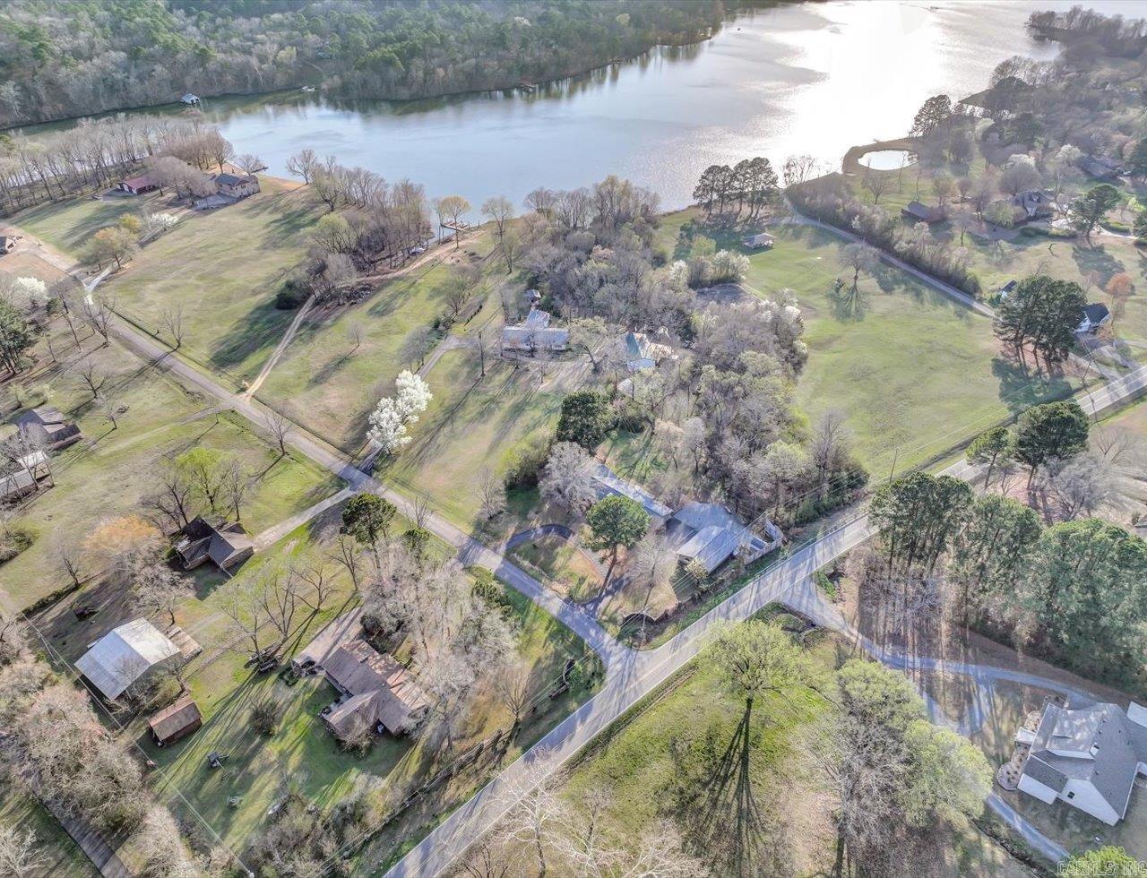 2 Lake Point Drive  Conway, AR