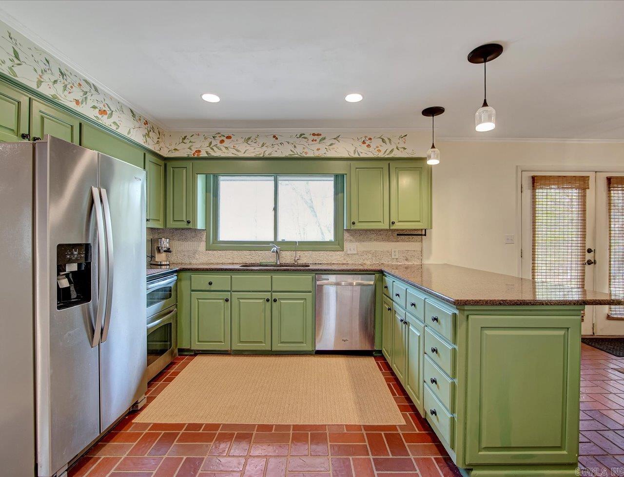 2 Lake Point Drive  Conway, AR