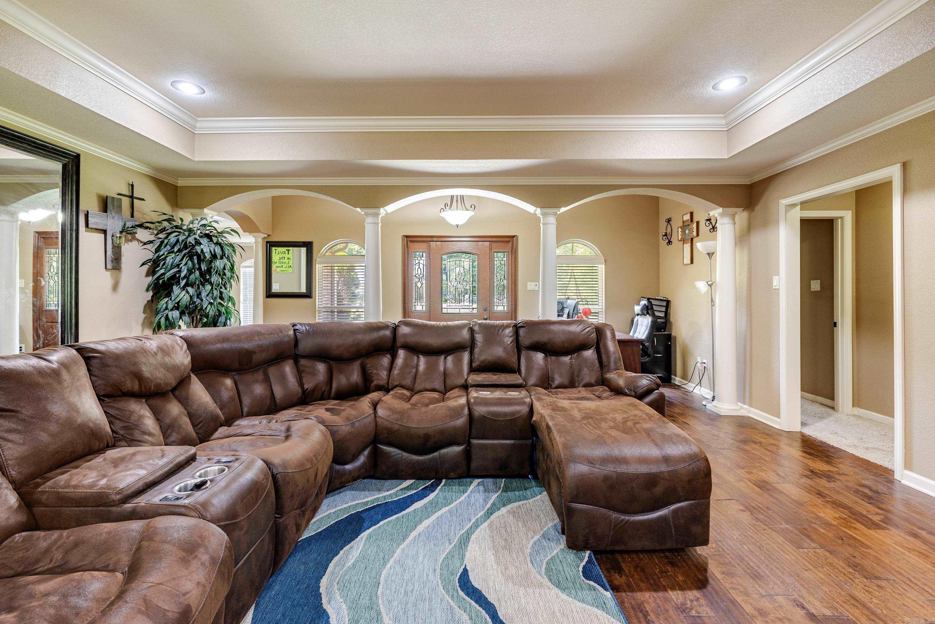 402 Demuth  Benton, AR