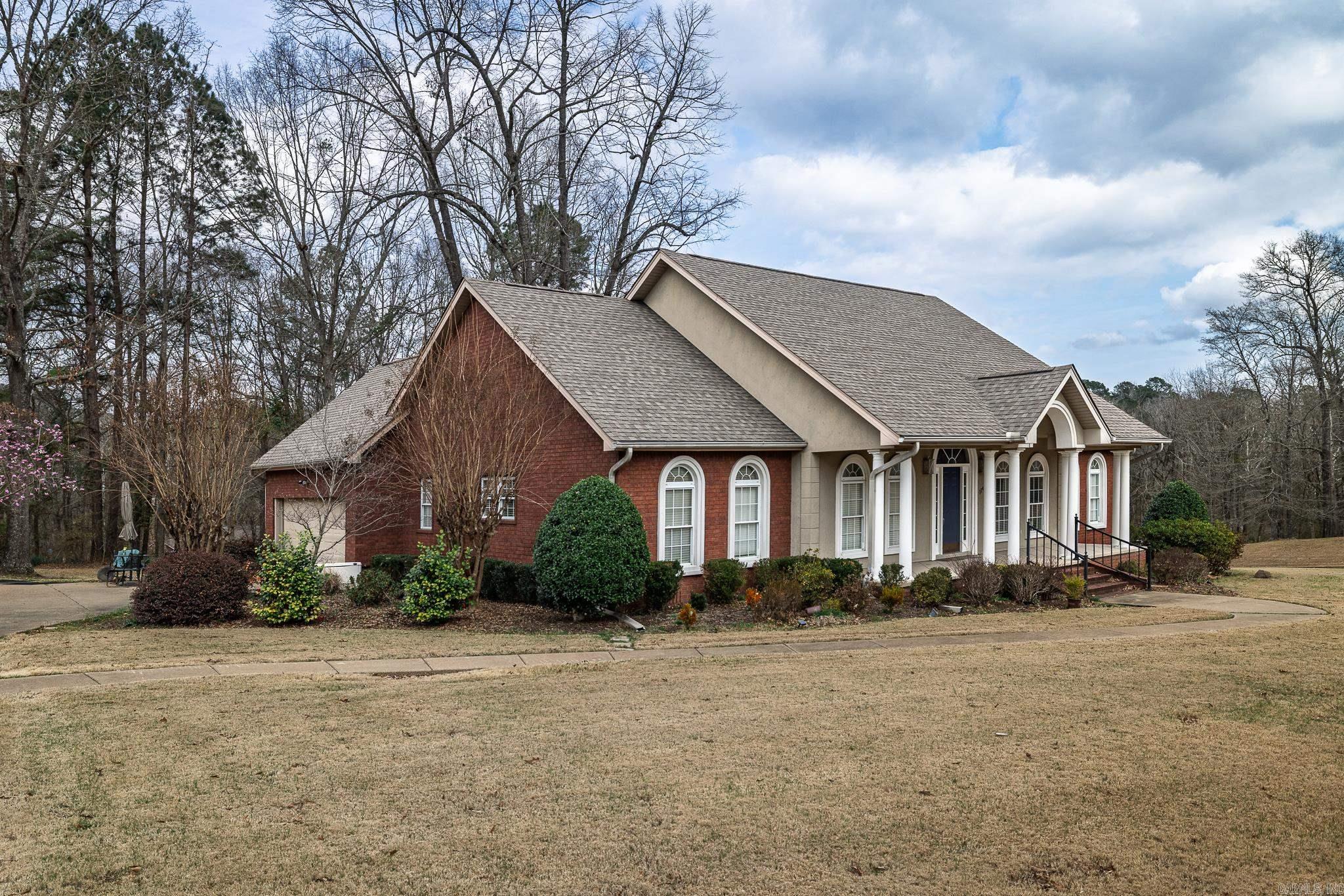 114 Pinnacle Drive Arkadelphia, AR 71923