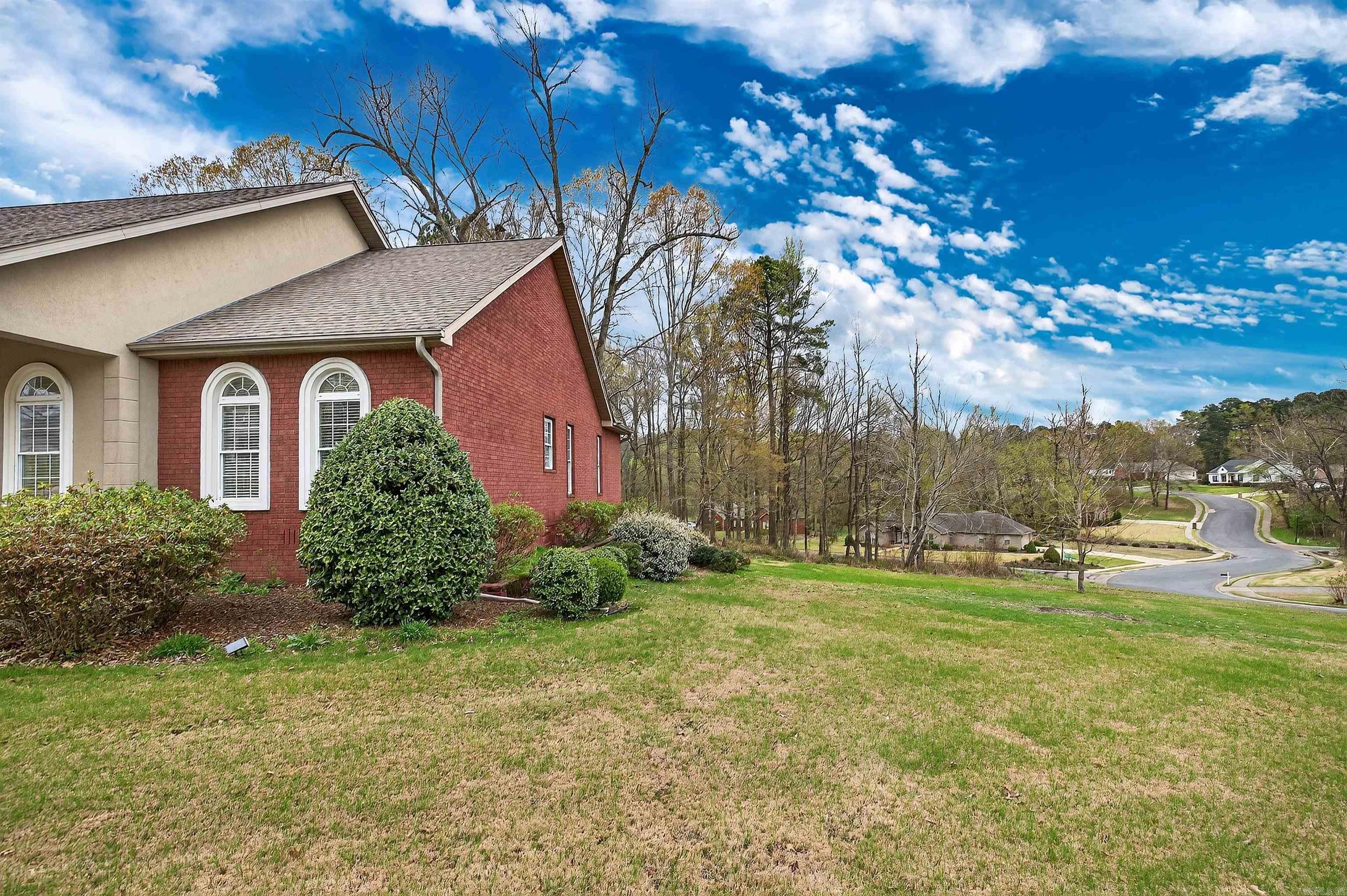 114 Pinnacle Drive Arkadelphia, AR 71923