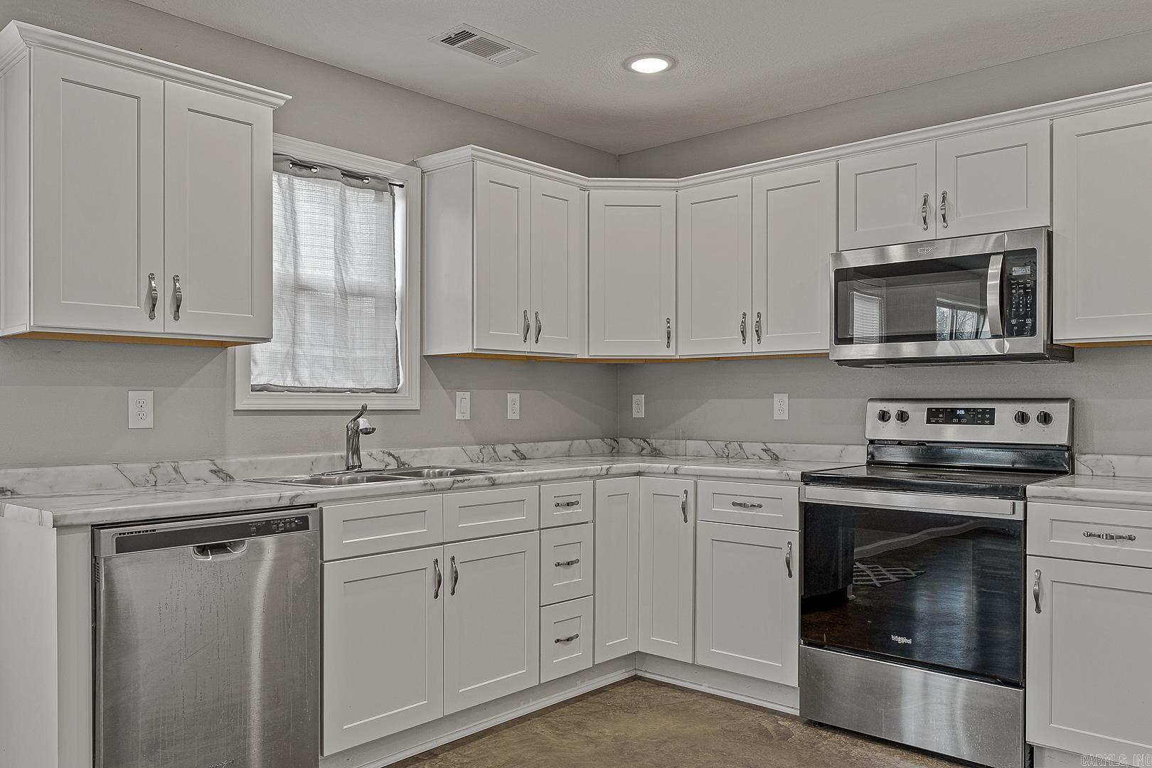 1997 Teal  Lake City, AR