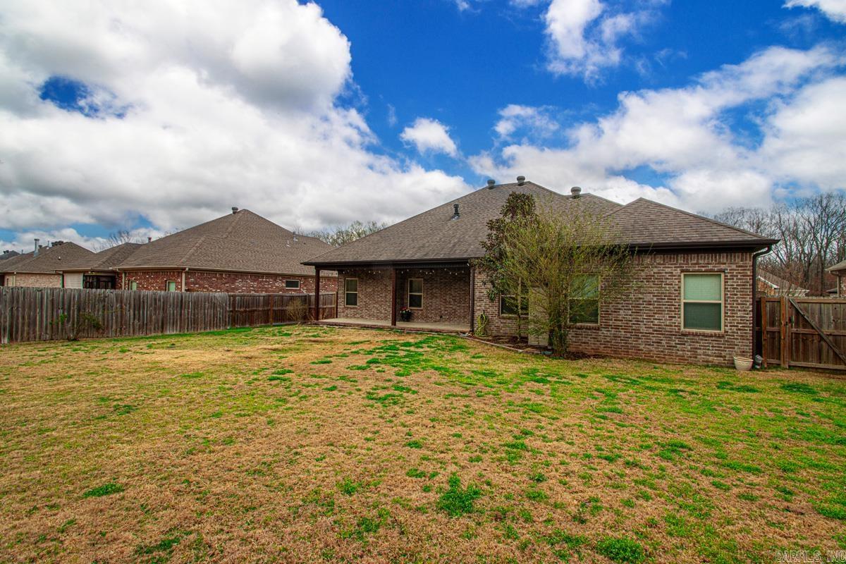 1009 Oak Forest  Sherwood, AR