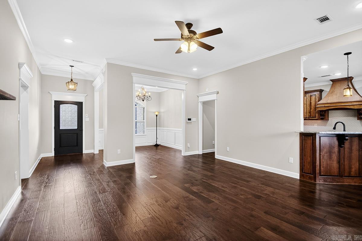 1009 Oak Forest  Sherwood, AR