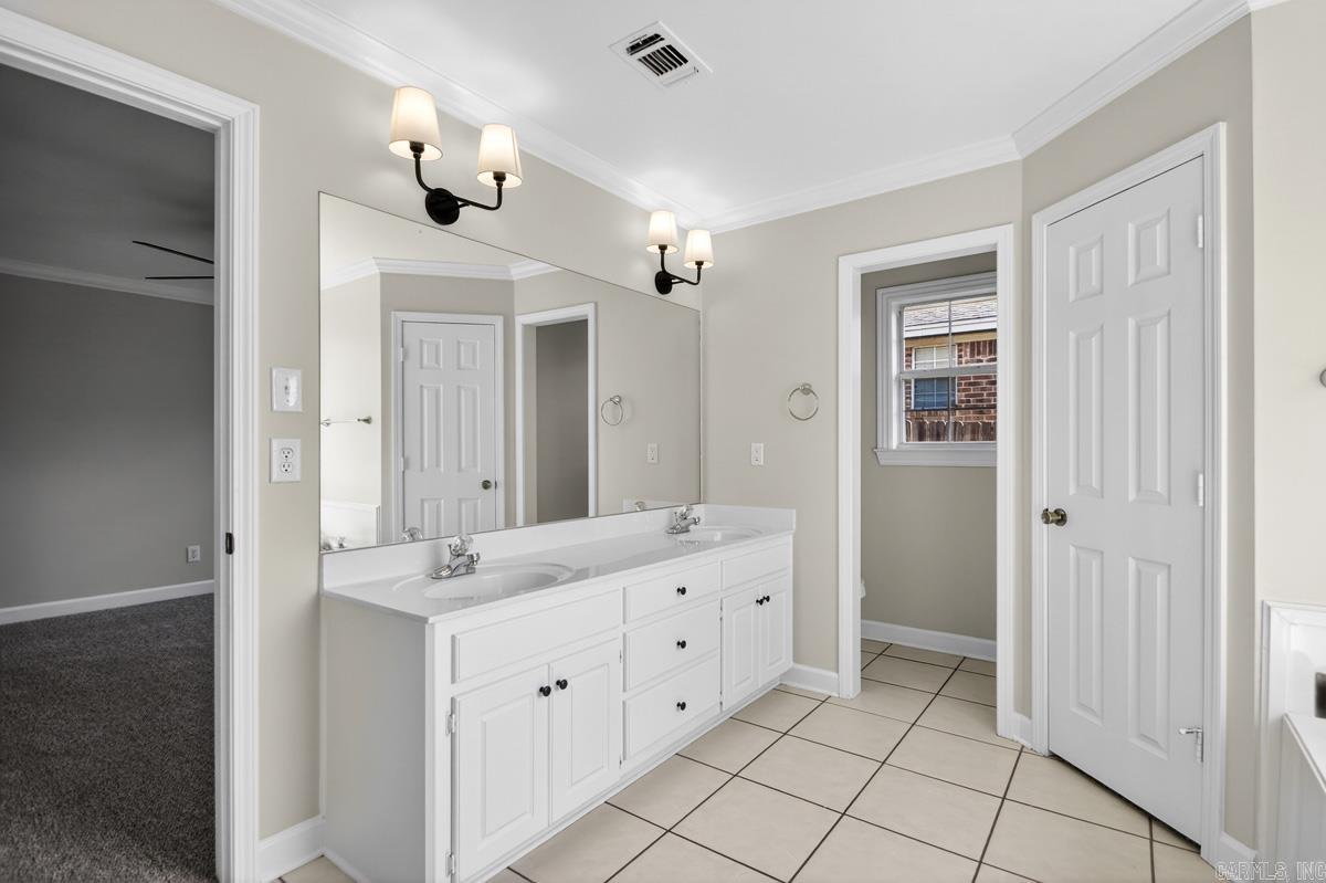 1313 High Meadow  Jacksonville, AR