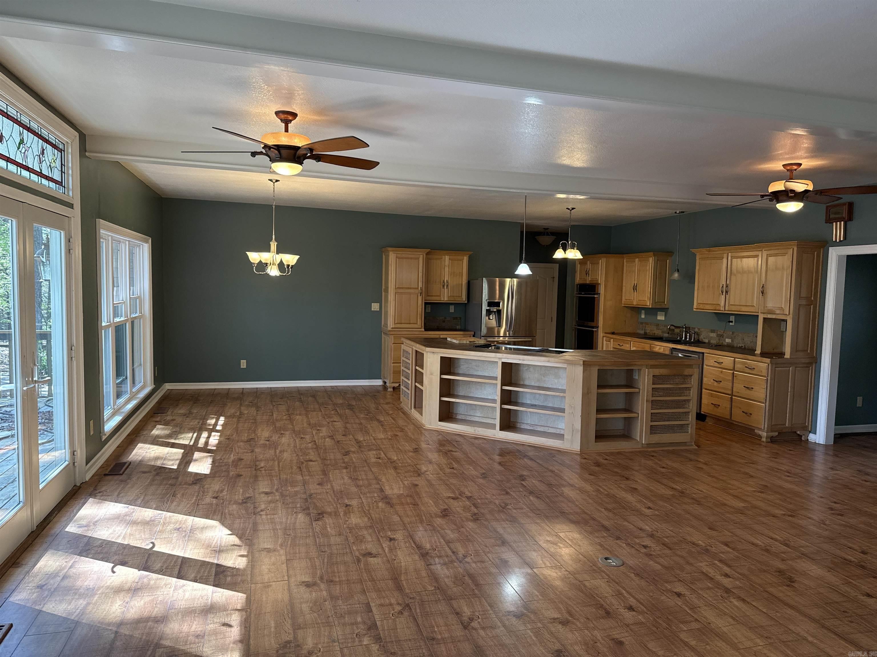 233 Rock Hill  Fairfield Bay, AR