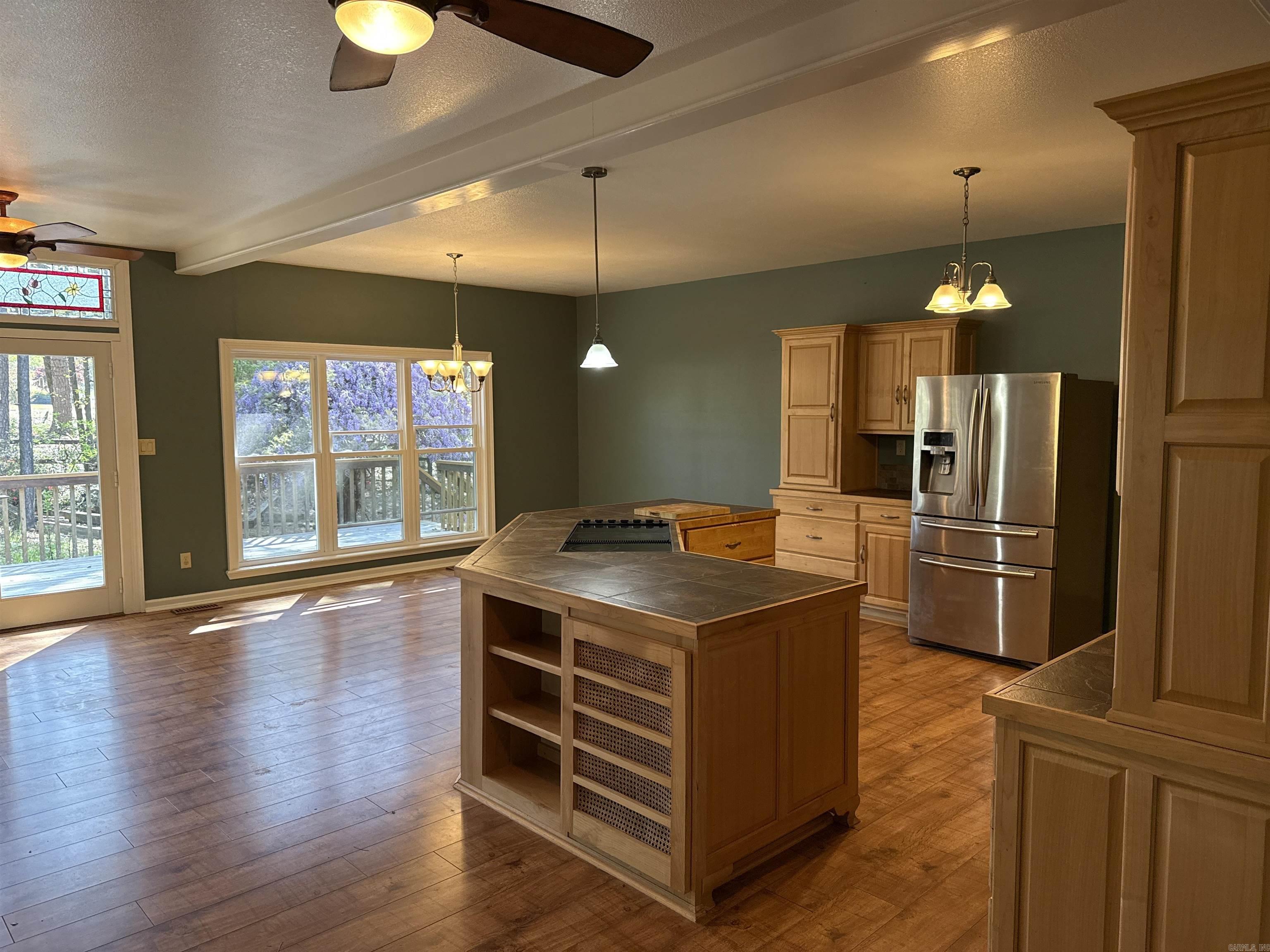 233 Rock Hill  Fairfield Bay, AR