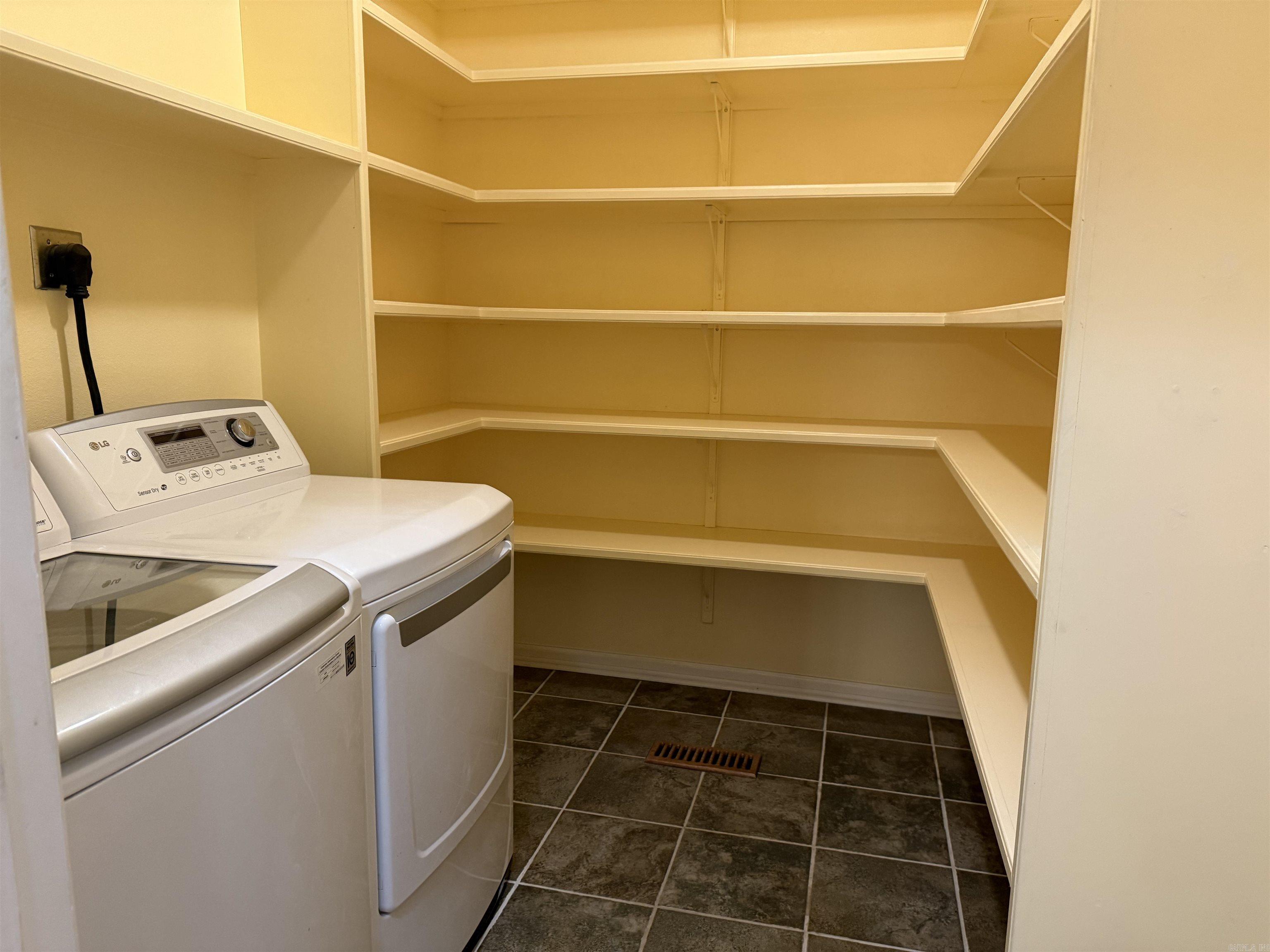 233 Rock Hill  Fairfield Bay, AR