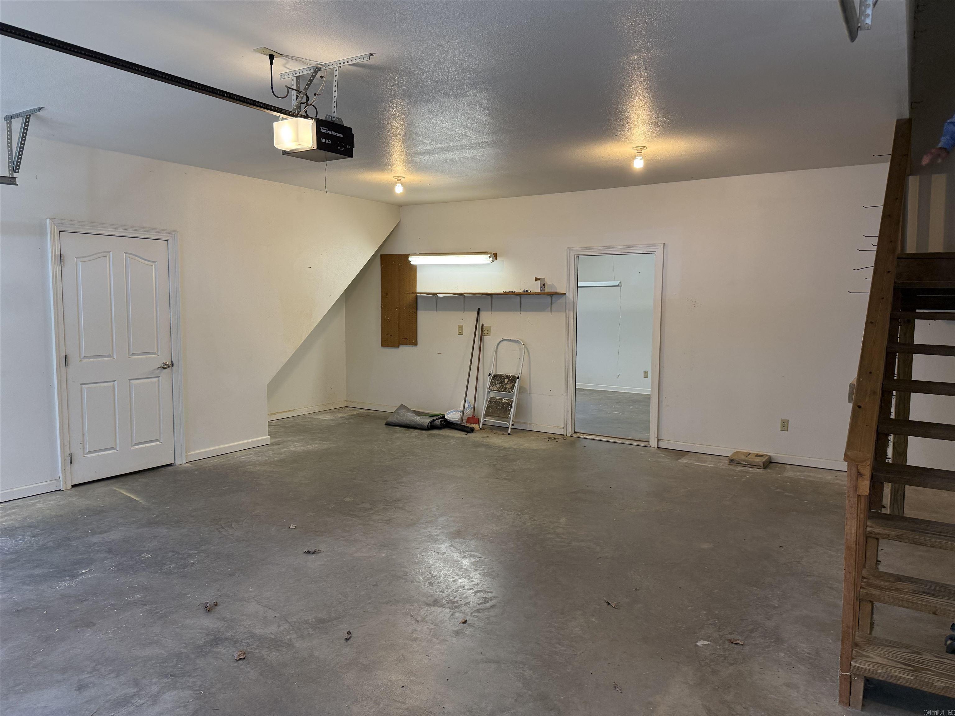 233 Rock Hill  Fairfield Bay, AR