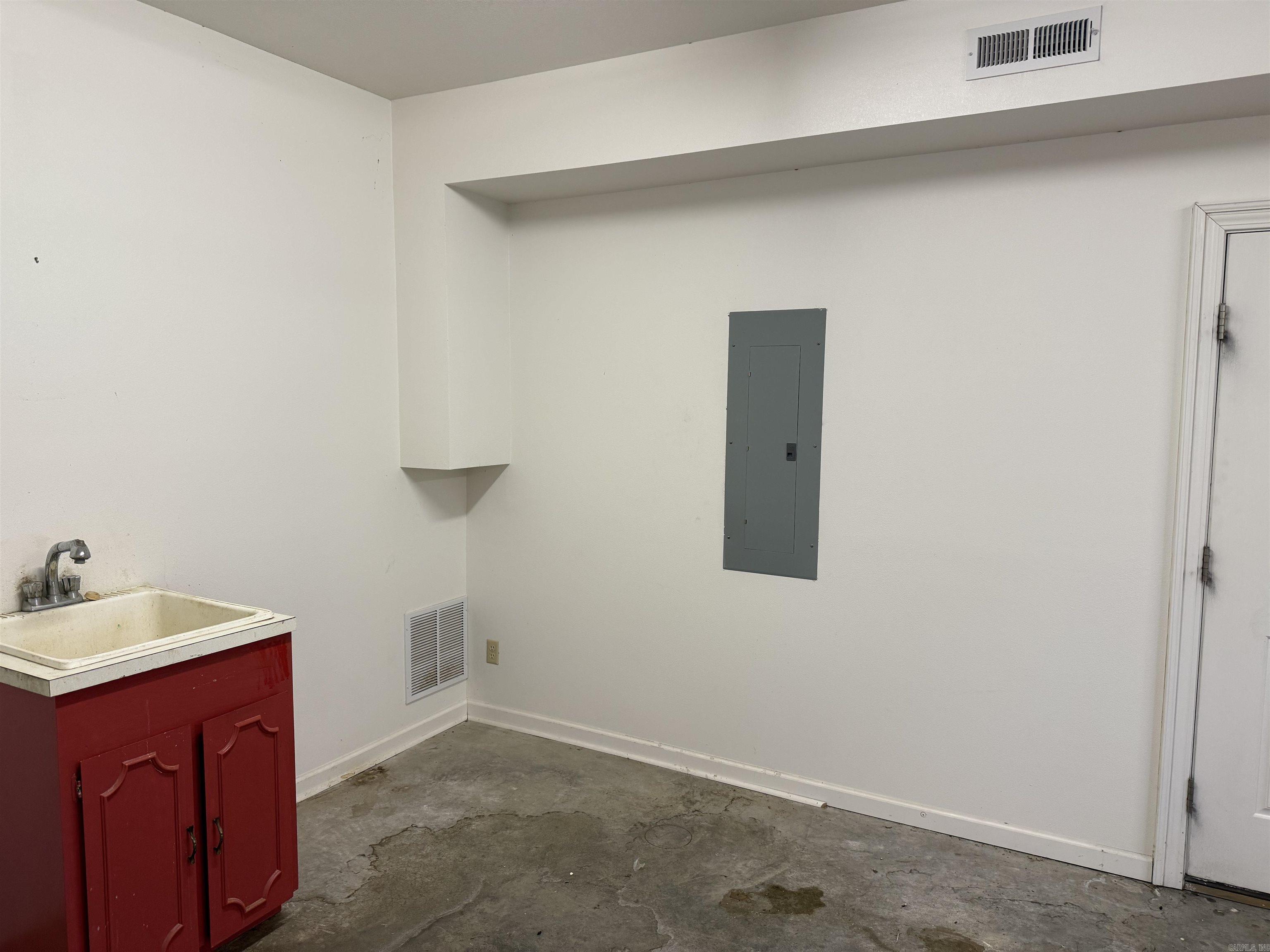 233 Rock Hill  Fairfield Bay, AR