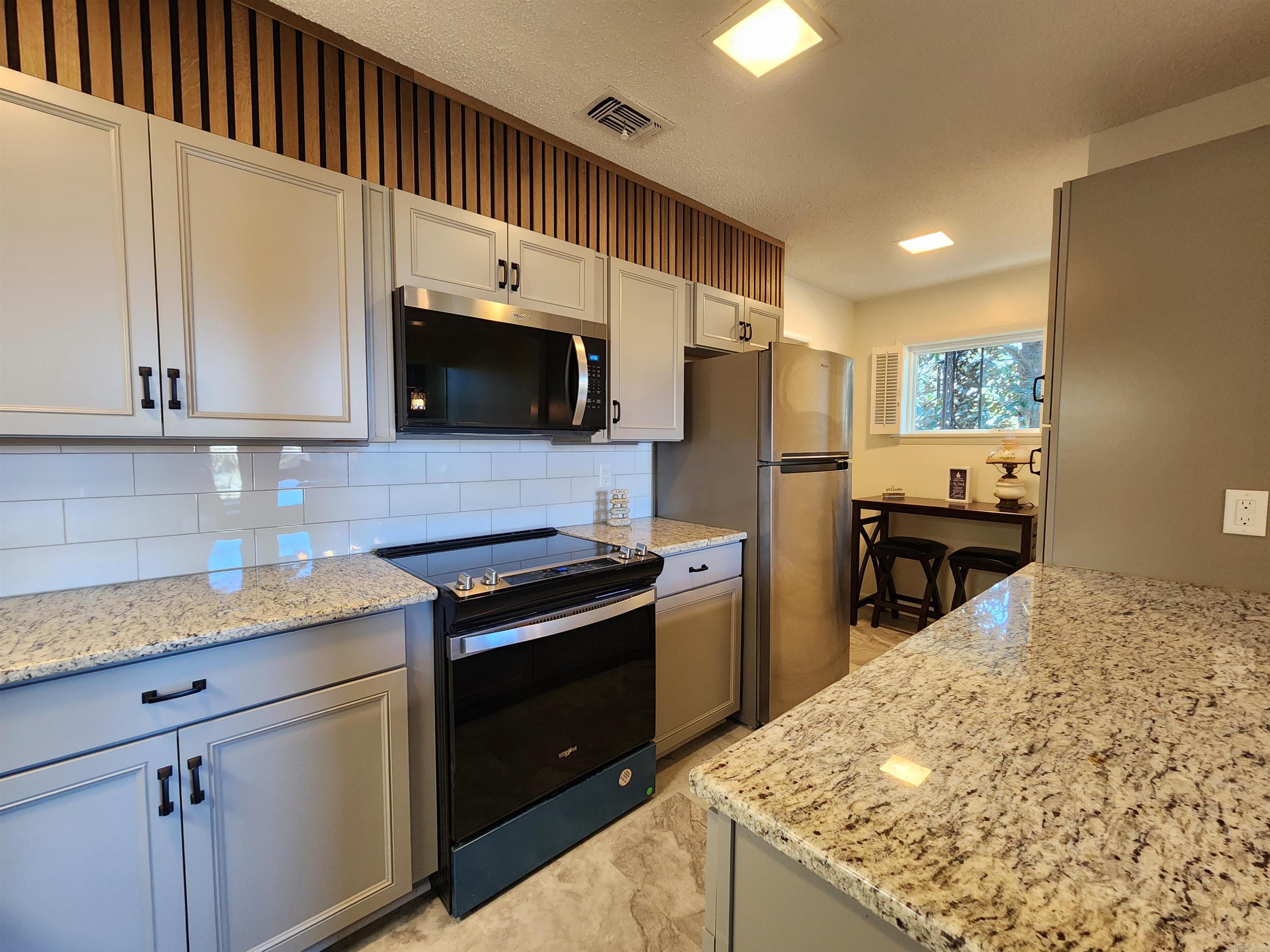 220 Sunset Bay  Hot Springs, AR