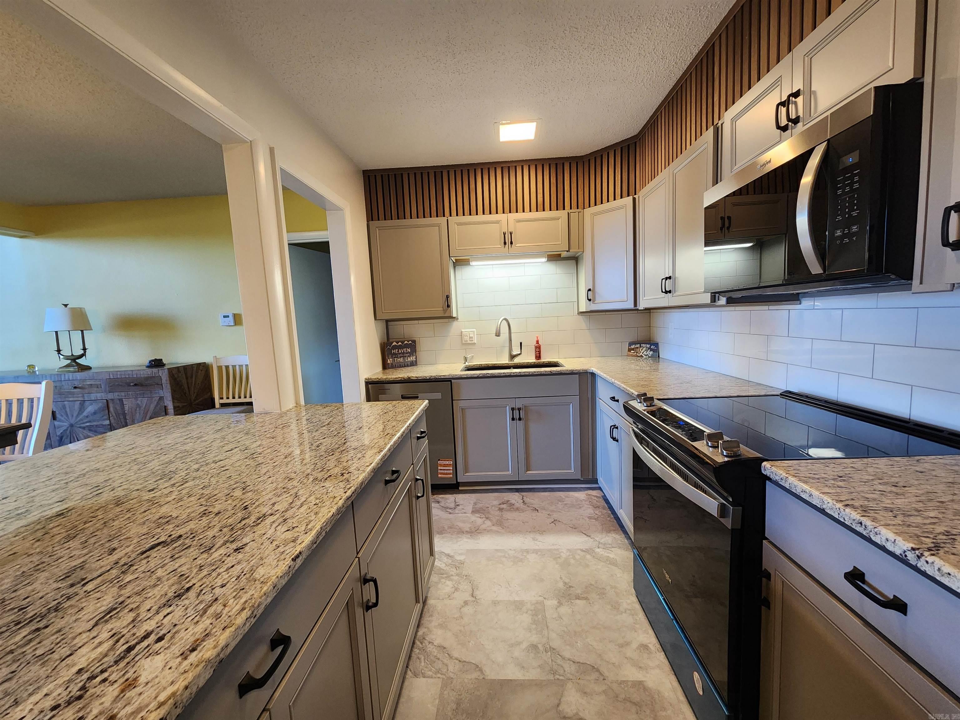 220 Sunset Bay  Hot Springs, AR