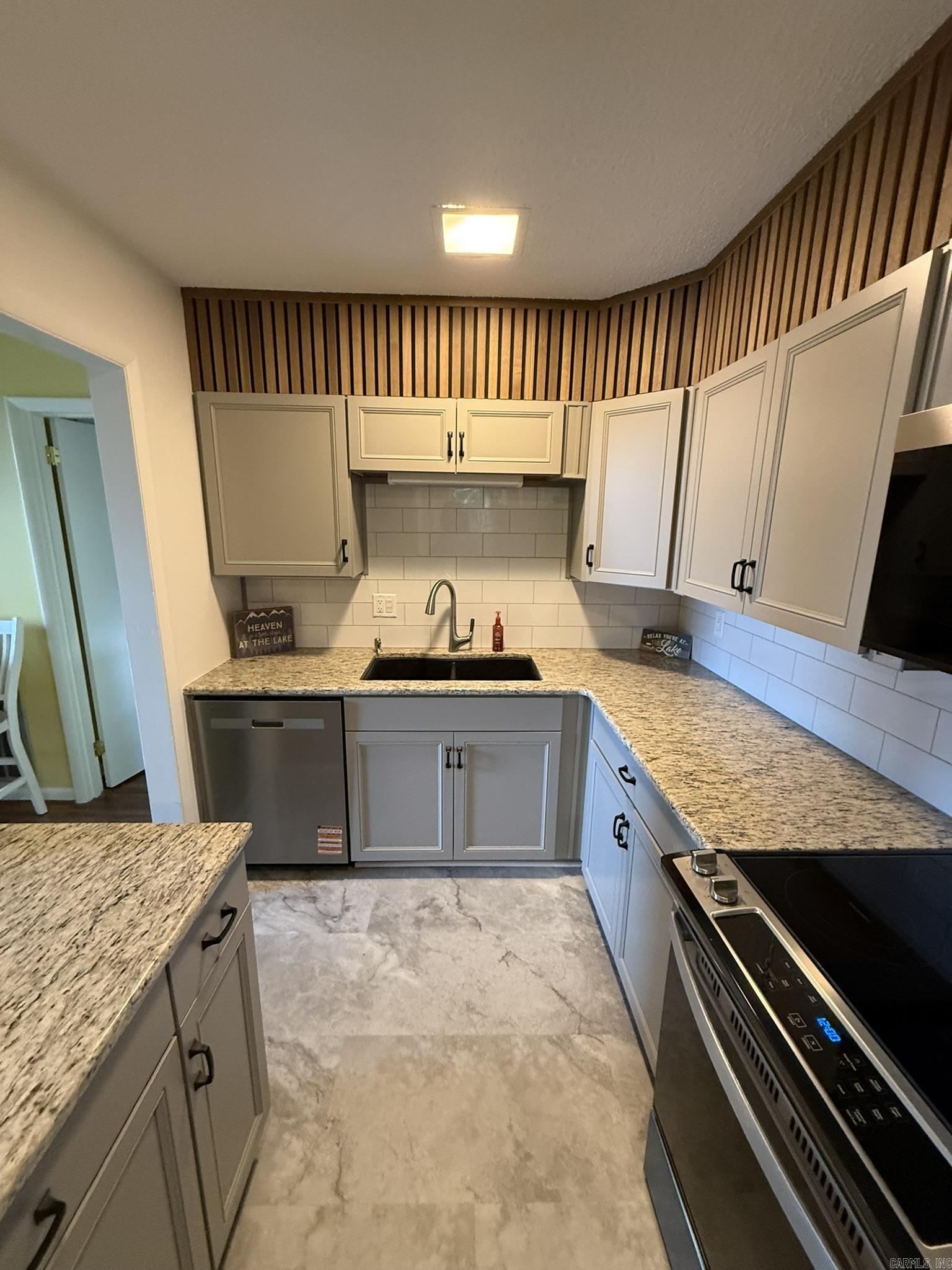 220 Sunset Bay  Hot Springs, AR