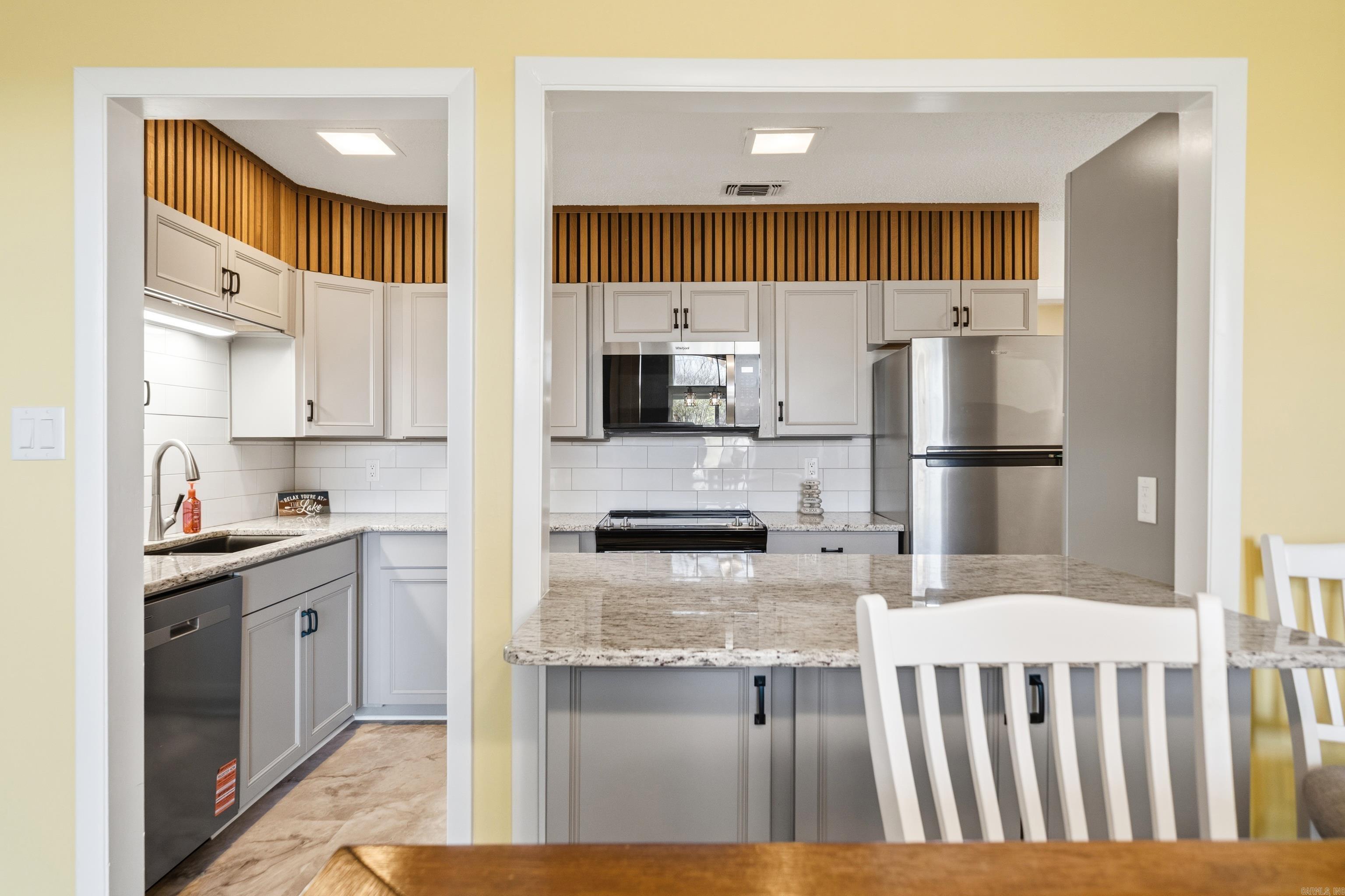 220 Sunset Bay Road Hot Springs, AR 71913