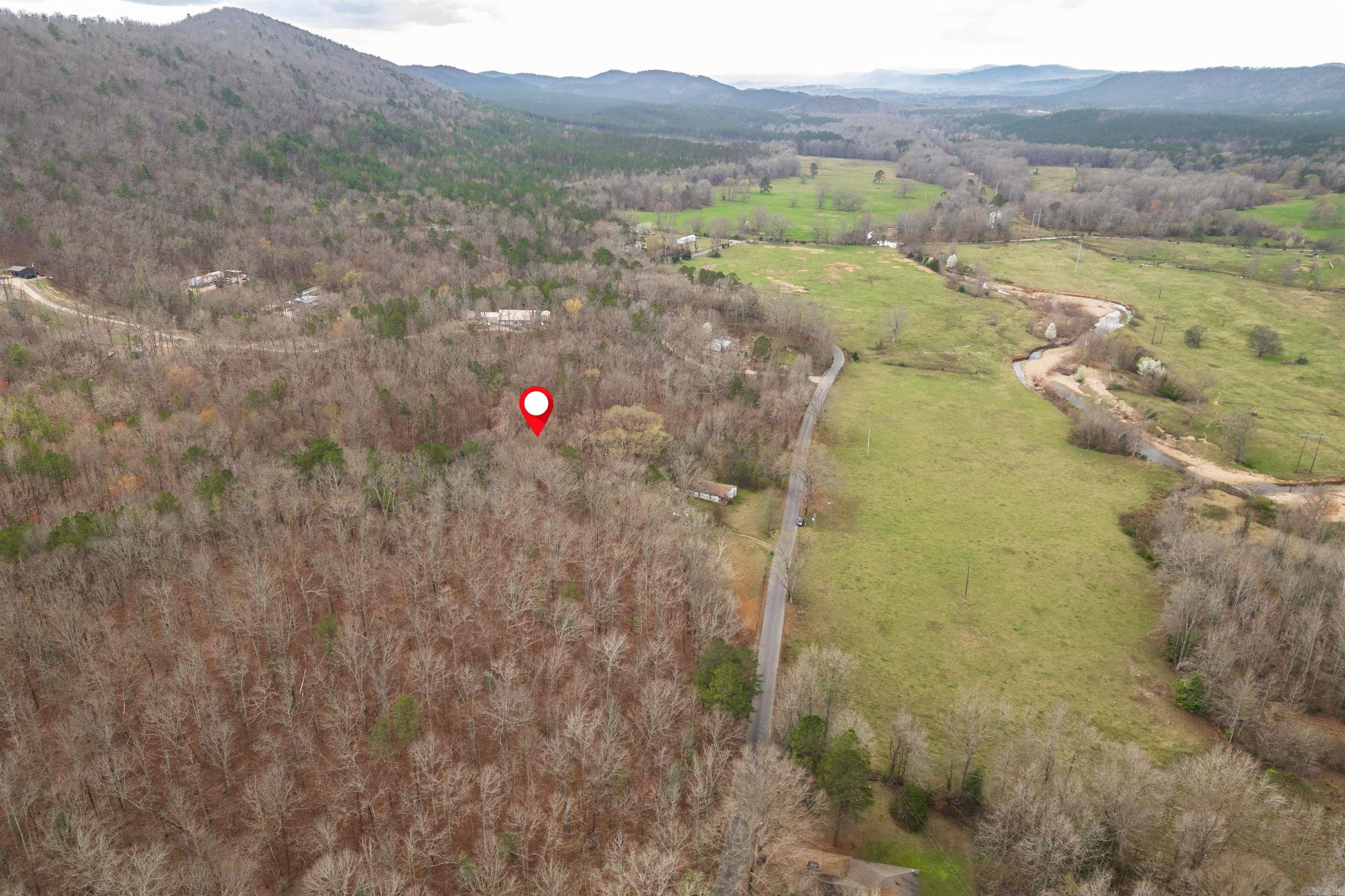 703 Locket Mountain Rd  Hot Springs, AR