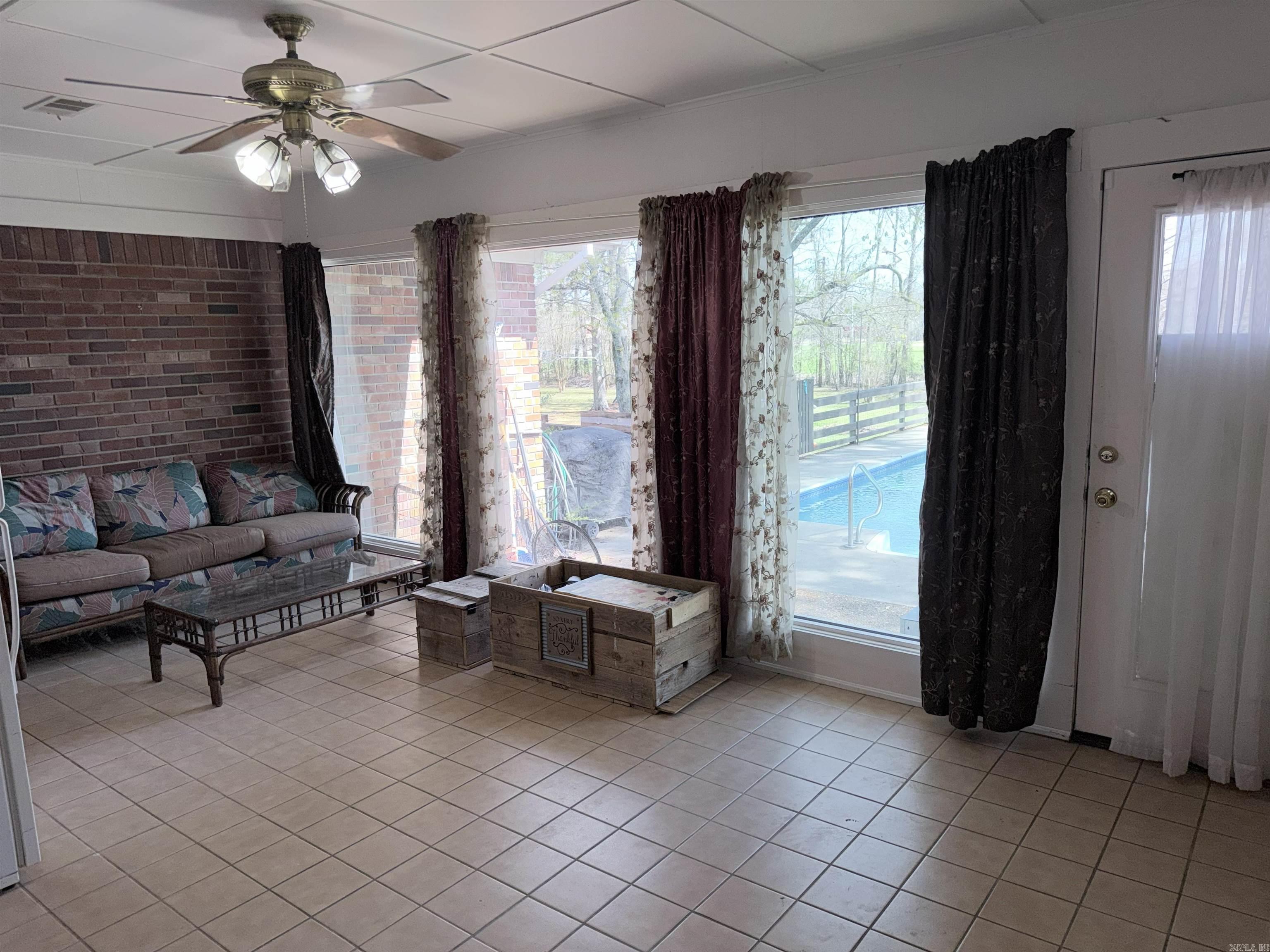 205 3RD  Murfreesboro, AR