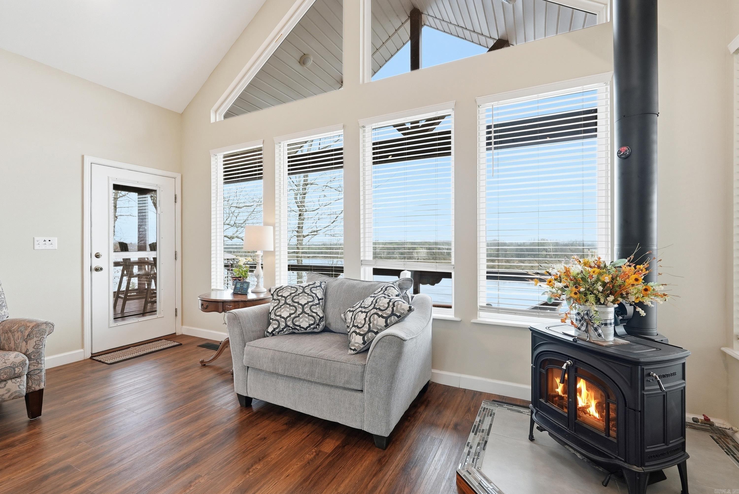 906 Stony Point Road Houston, AR 72070