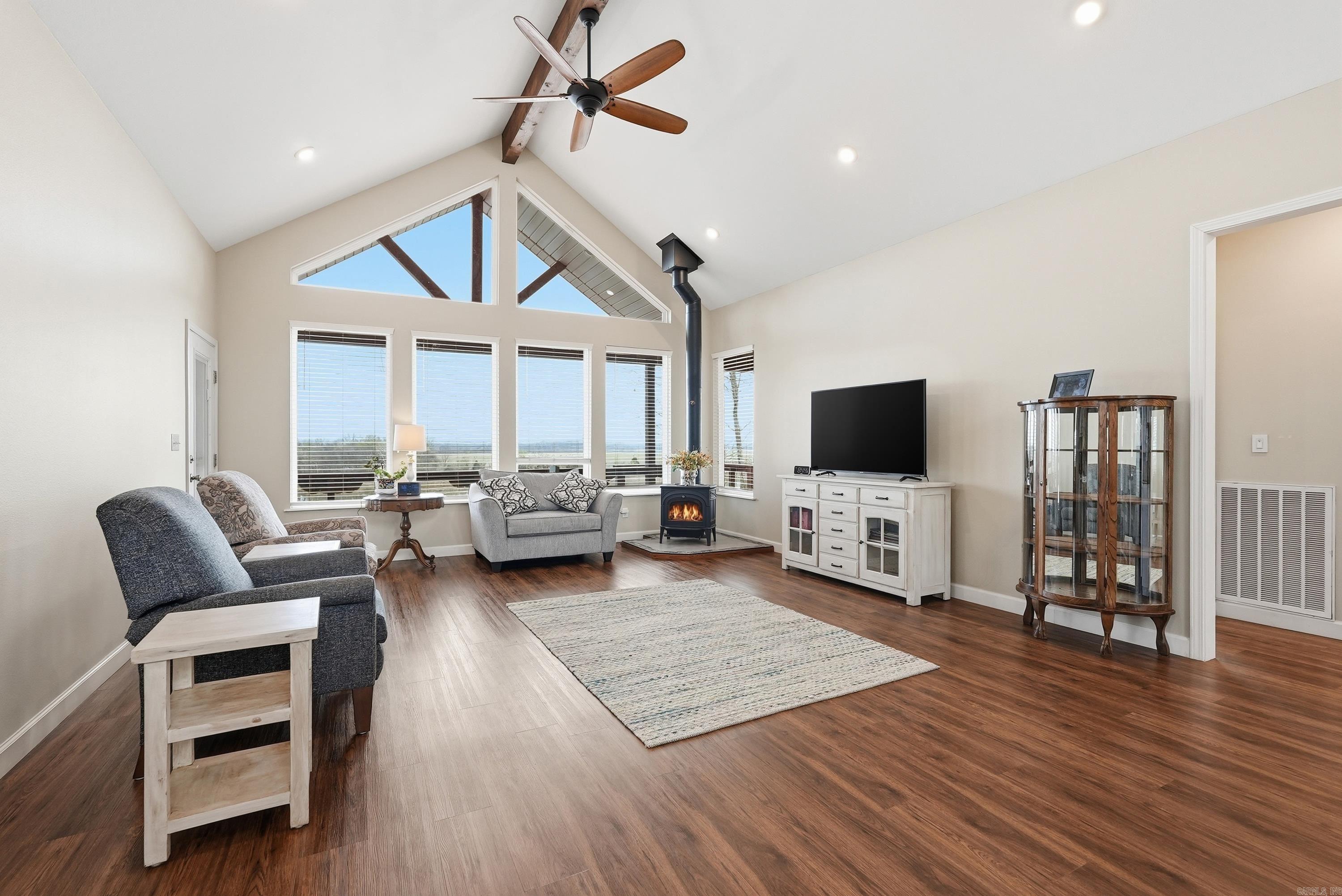 906 Stony Point Road Houston, AR 72070