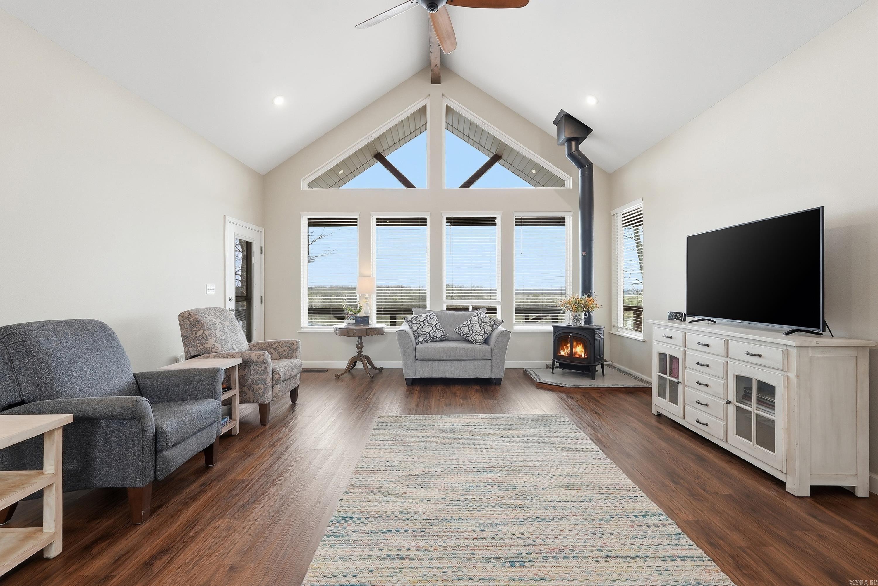 906 Stony Point Road  Houston, AR