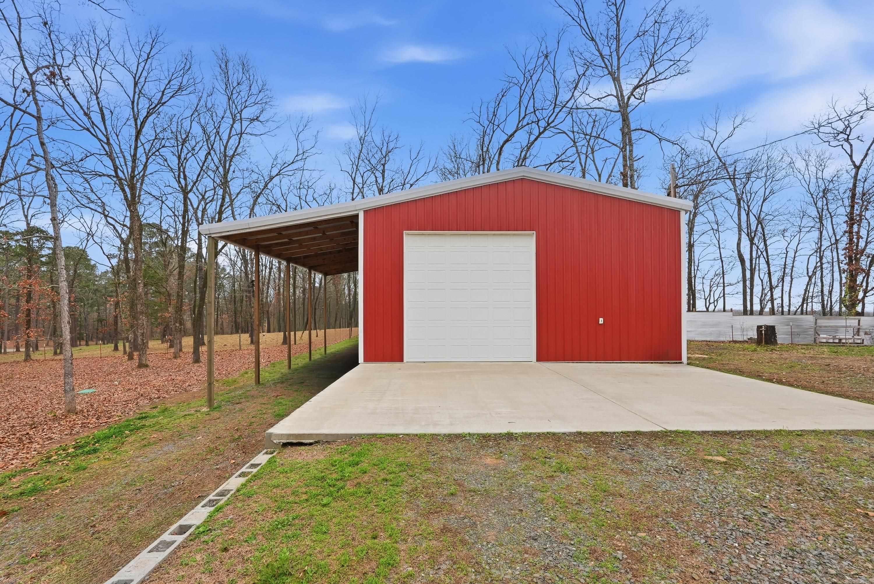 906 Stony Point Road Houston, AR 72070