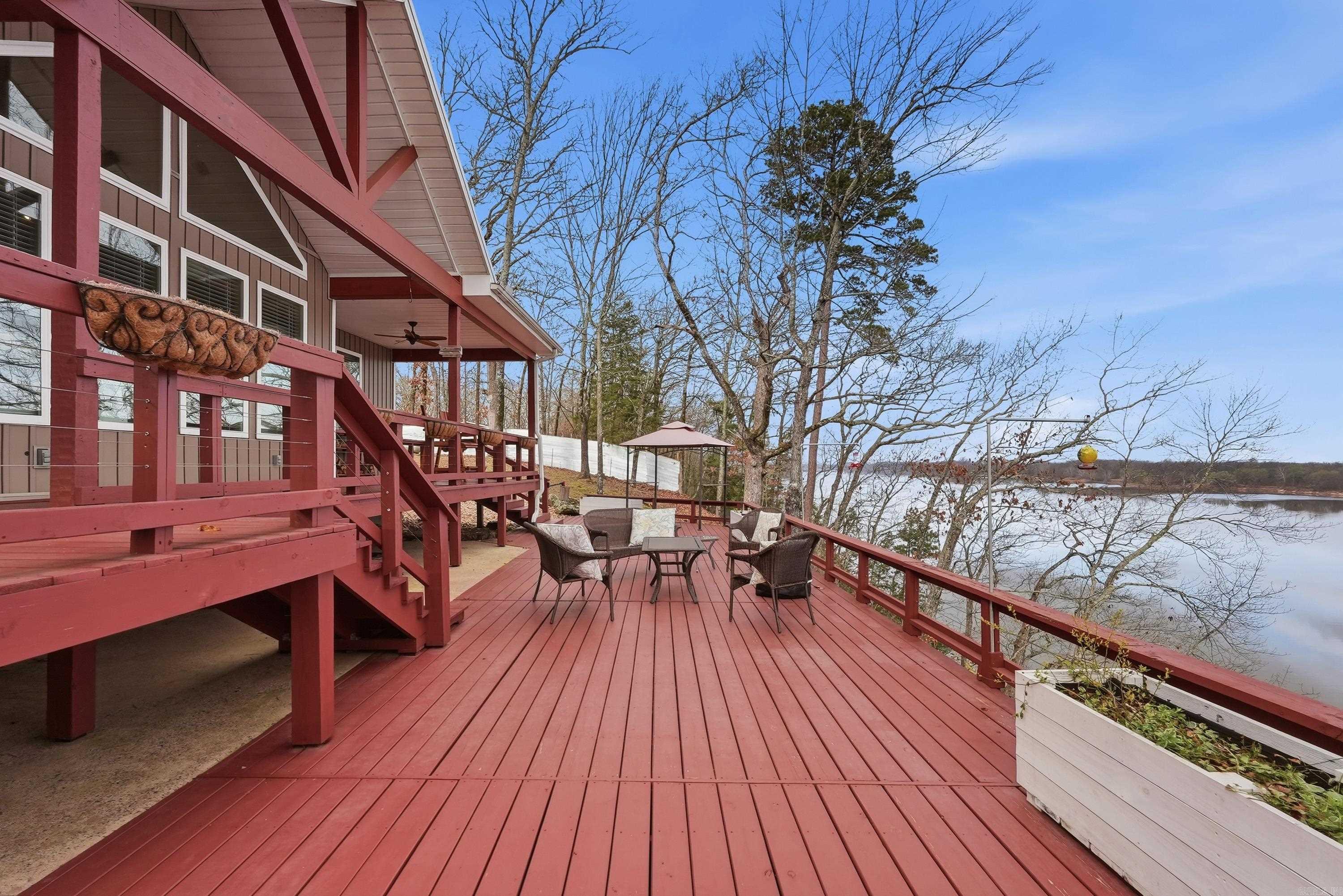 906 Stony Point Road Houston, AR 72070