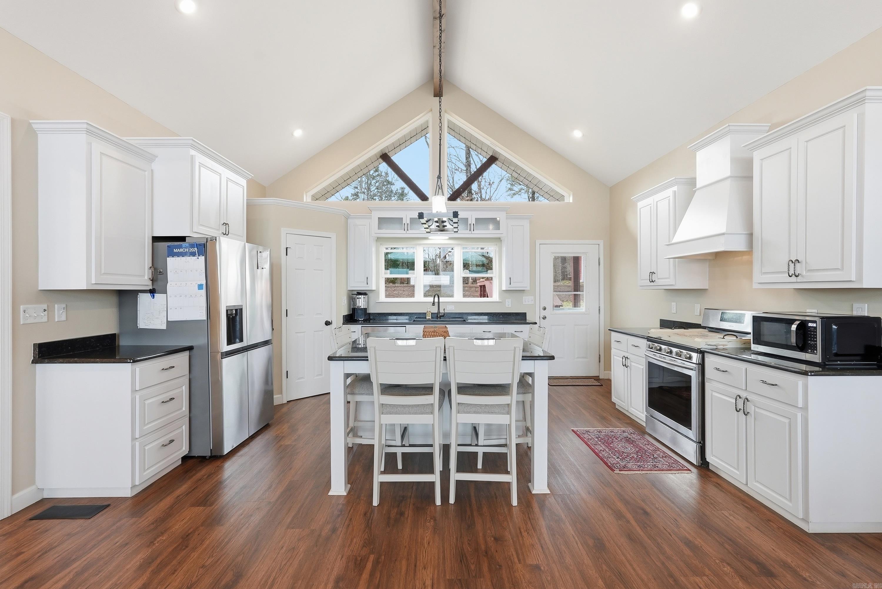 906 Stony Point Road Houston, AR 72070