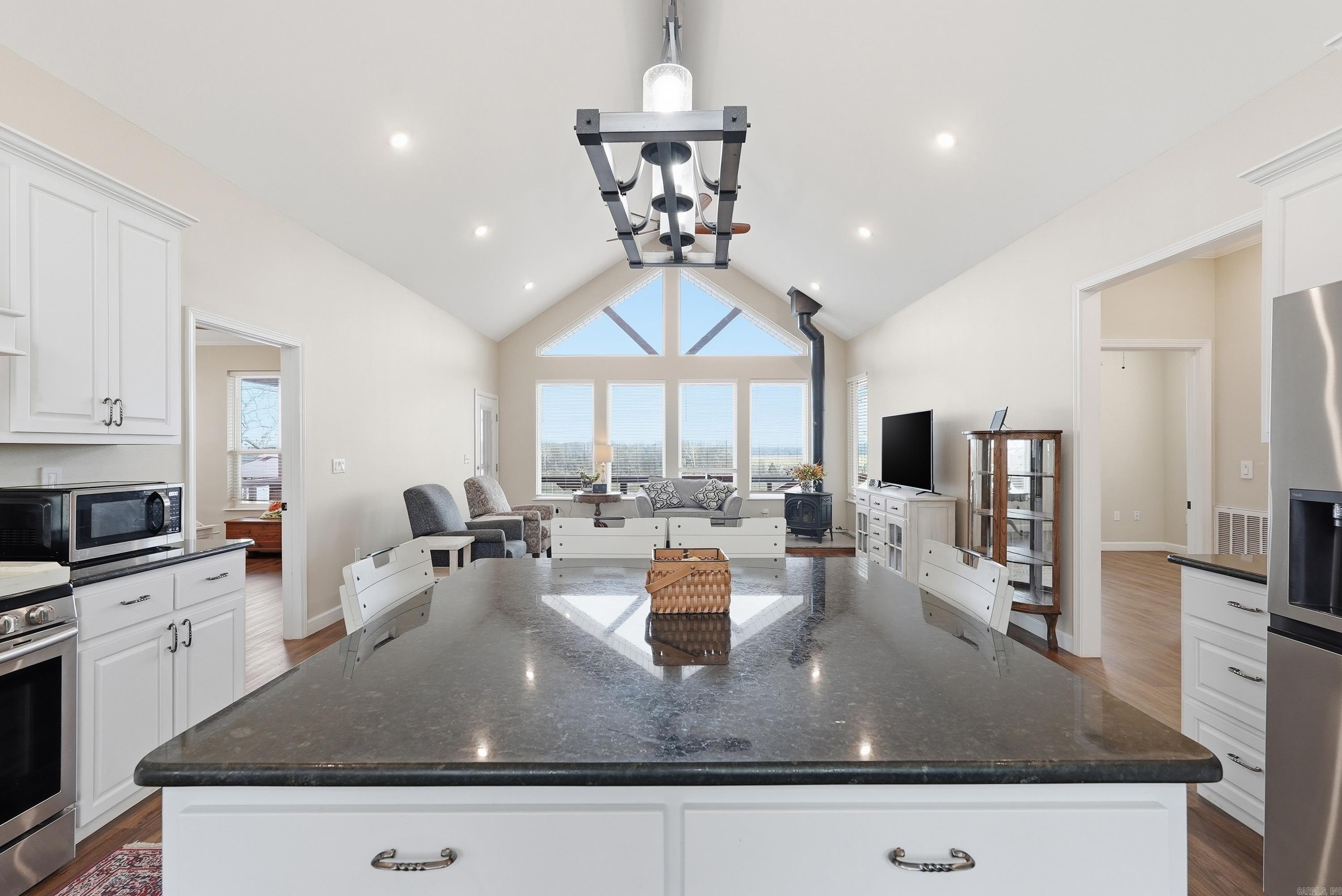 906 Stony Point Road Houston, AR 72070