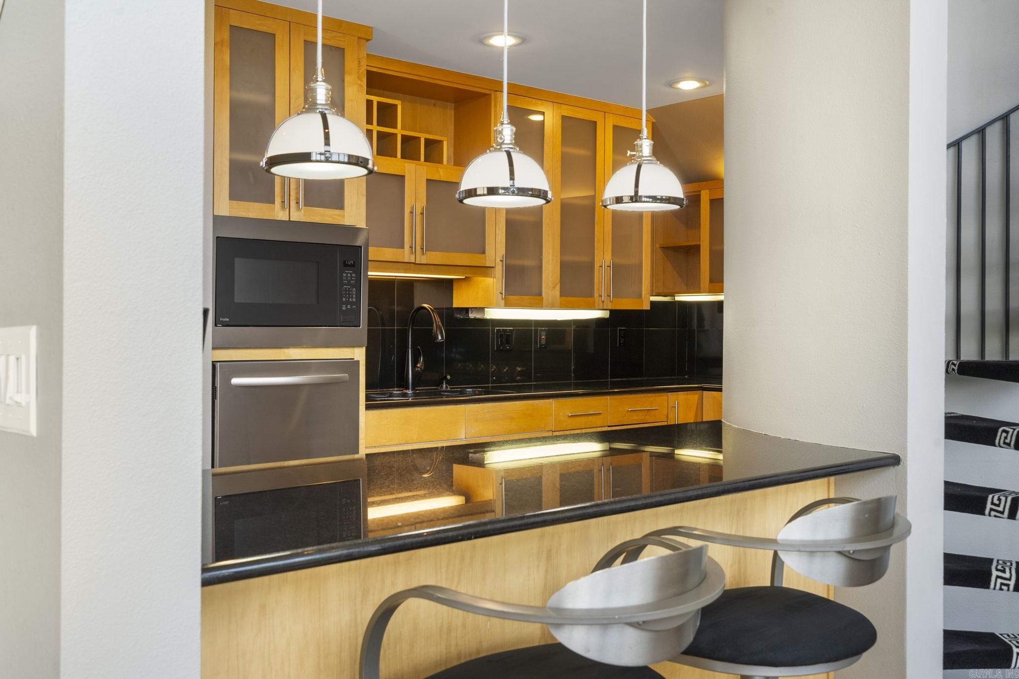 1140 E Lakefront Drive  Fayetteville, AR